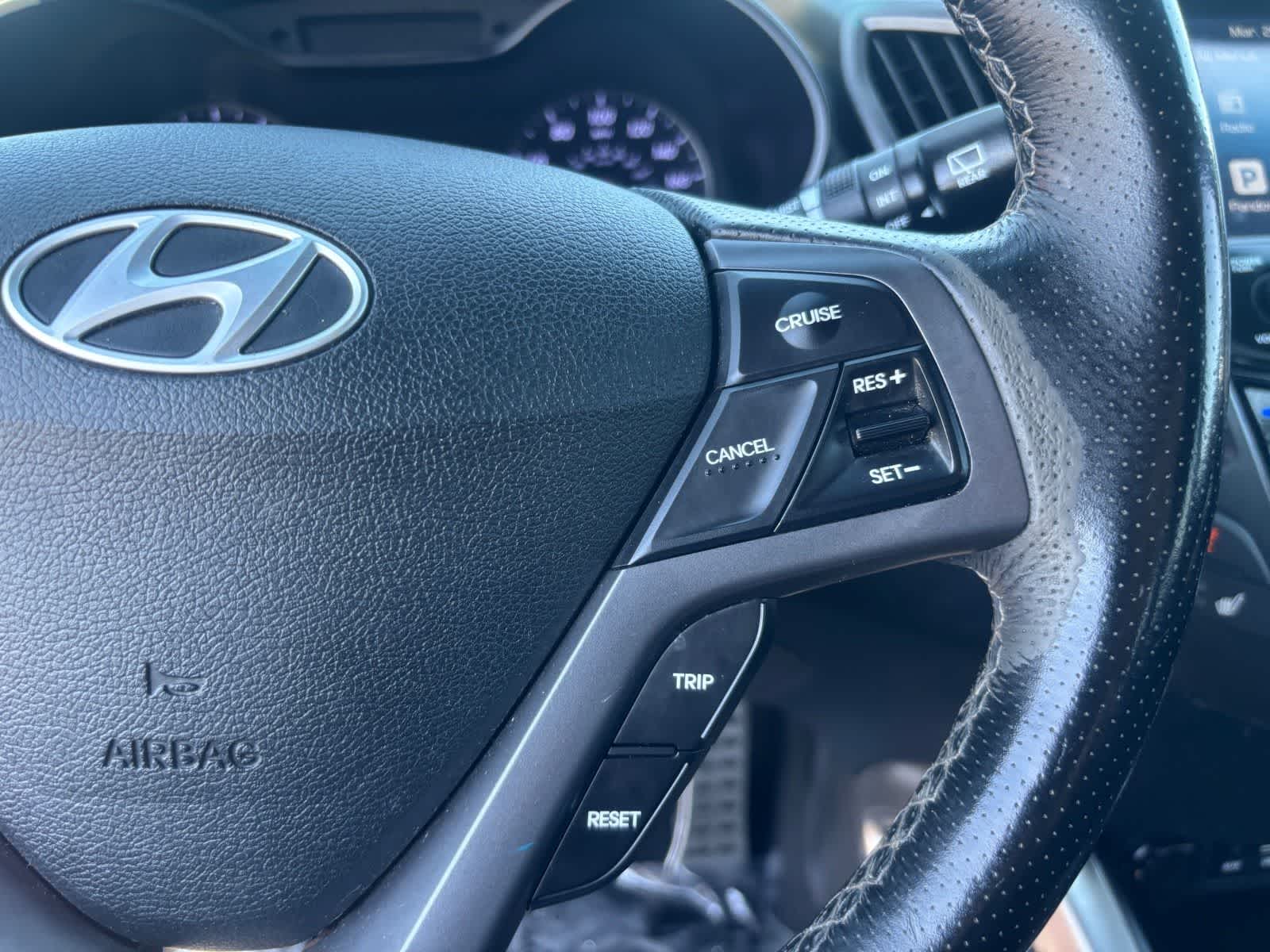 Thumbnail: 2017 Hyundai Veloster - 21