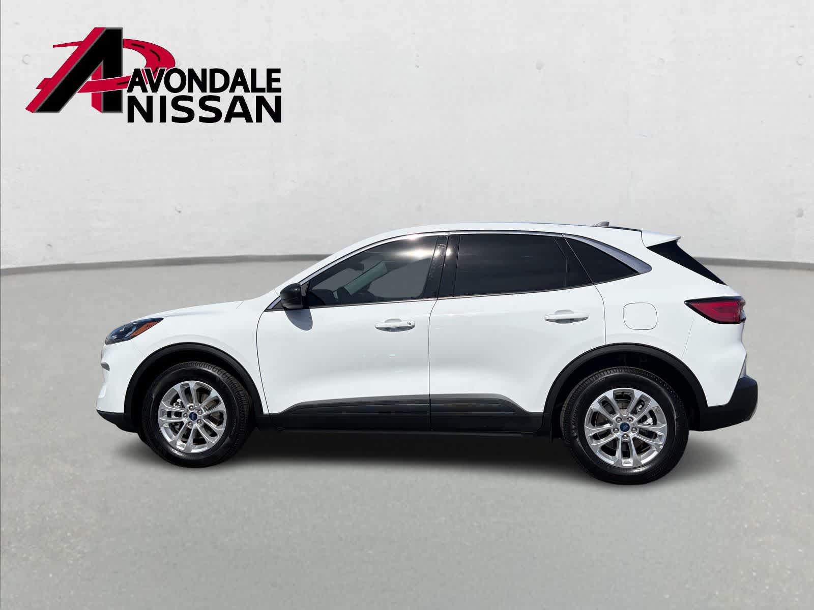 Thumbnail: 2022 Ford Escape - 3