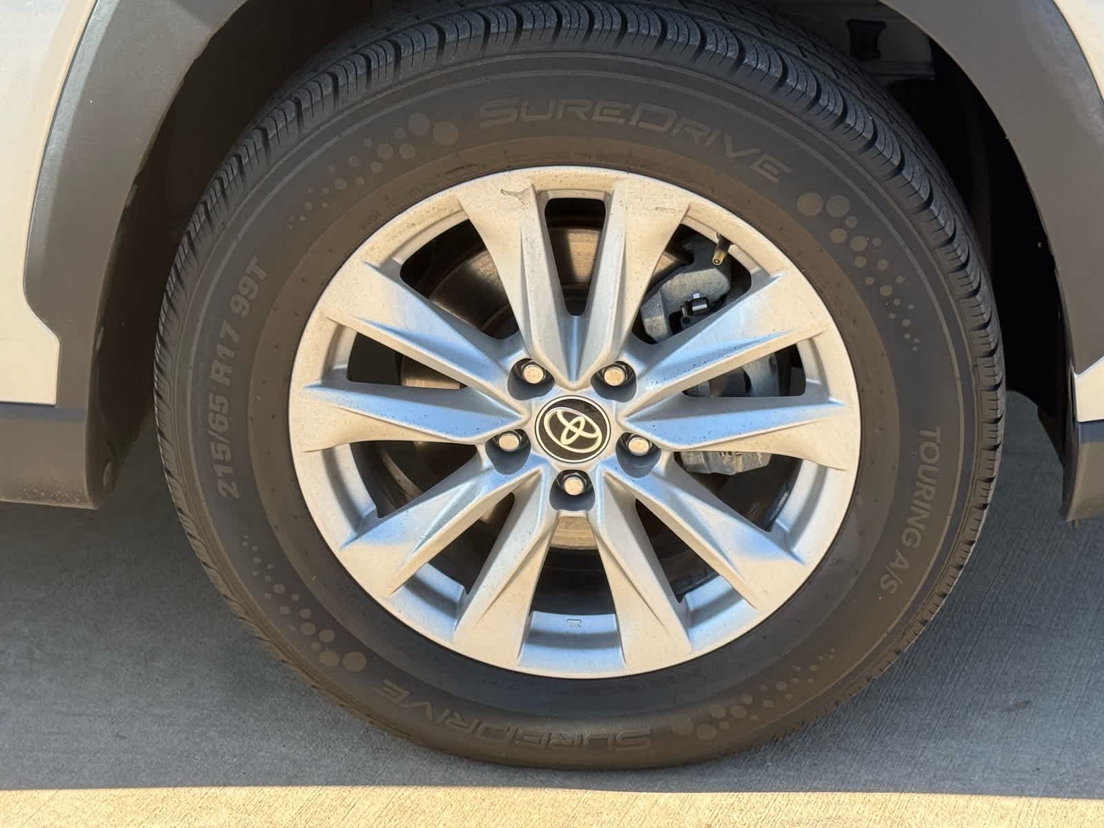 Thumbnail: 2022 Toyota Corolla Cross - 10