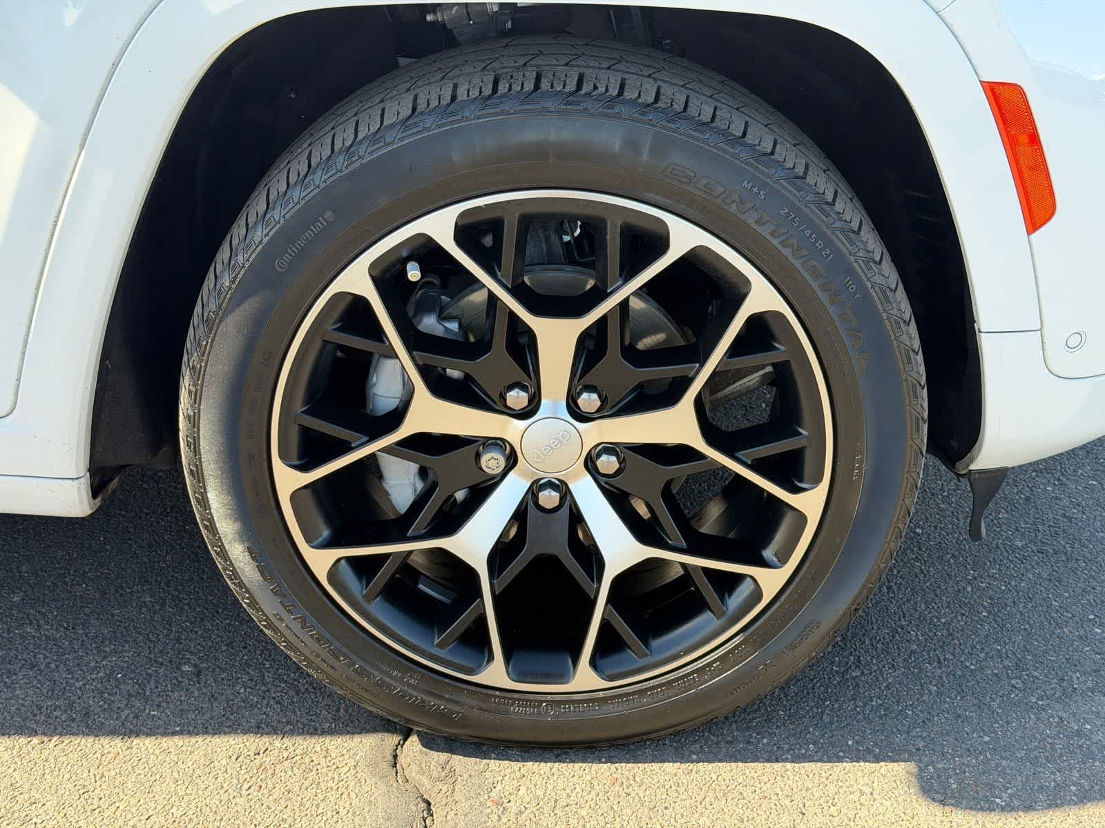 Thumbnail: 2023 Jeep Grand Cherokee - 9