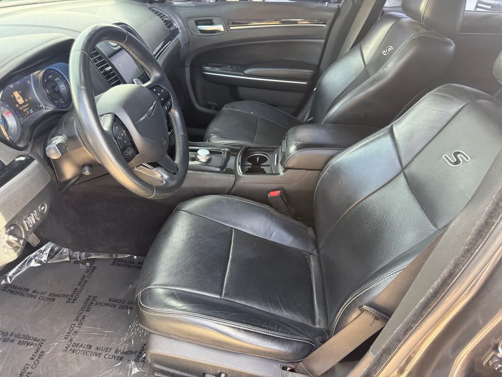 Thumbnail: 2018 Chrysler 300 - 11