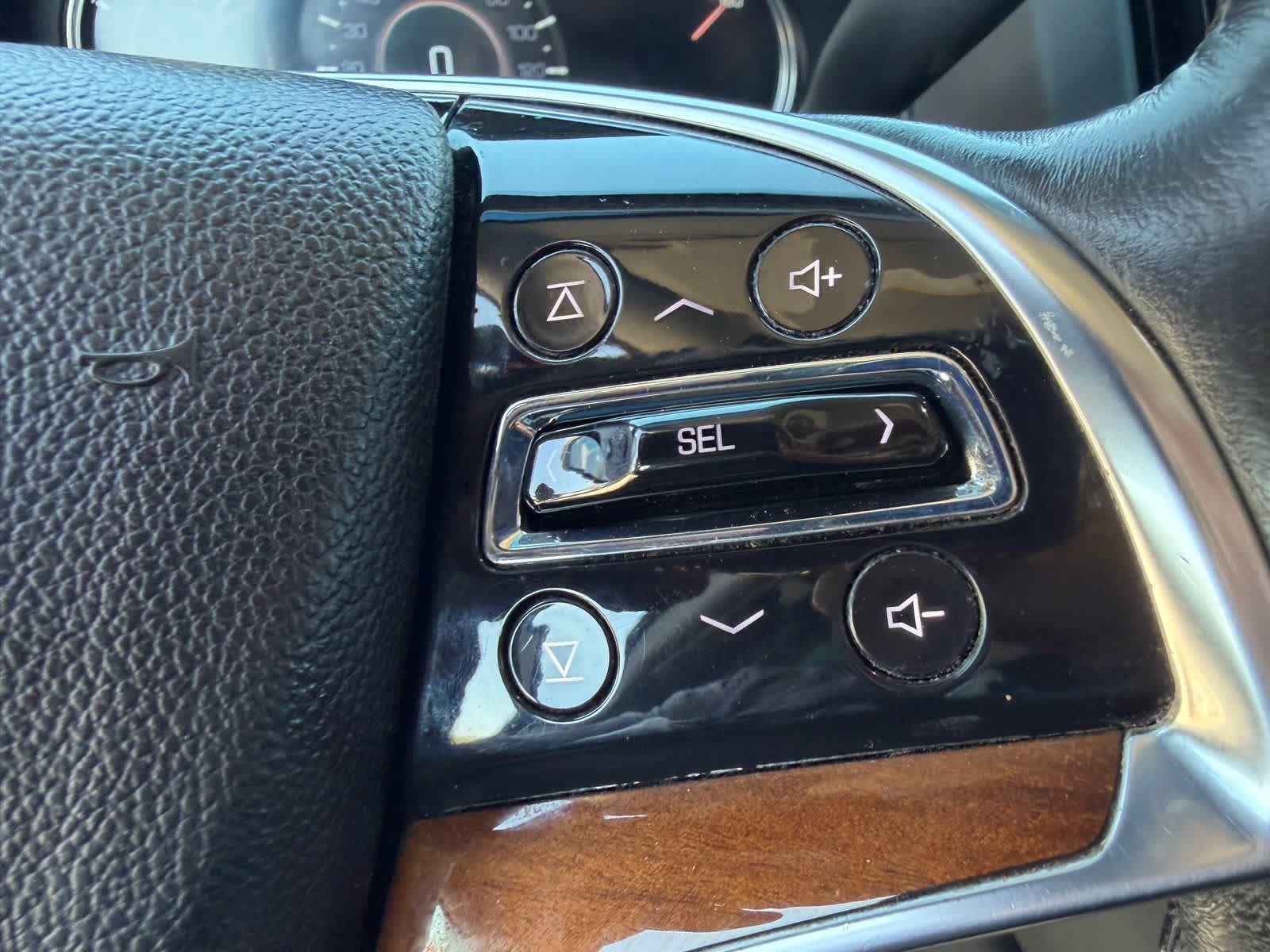 Thumbnail: 2016 Cadillac Escalade - 21