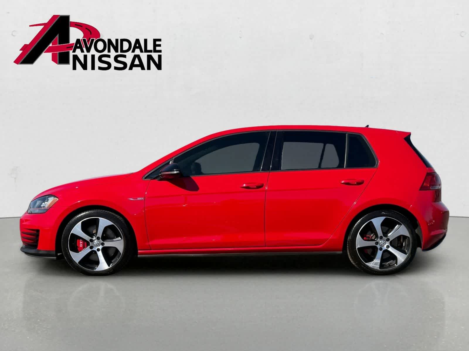Thumbnail: 2017 Volkswagen Golf - 3