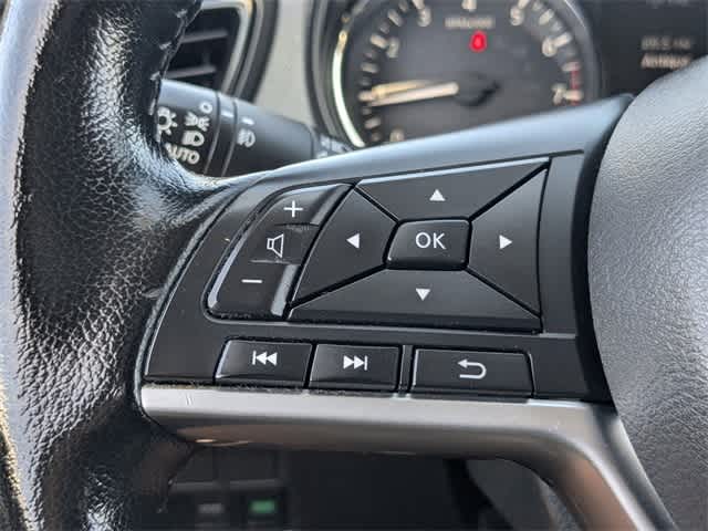 Thumbnail: 2021 Nissan Rogue Sport - 28