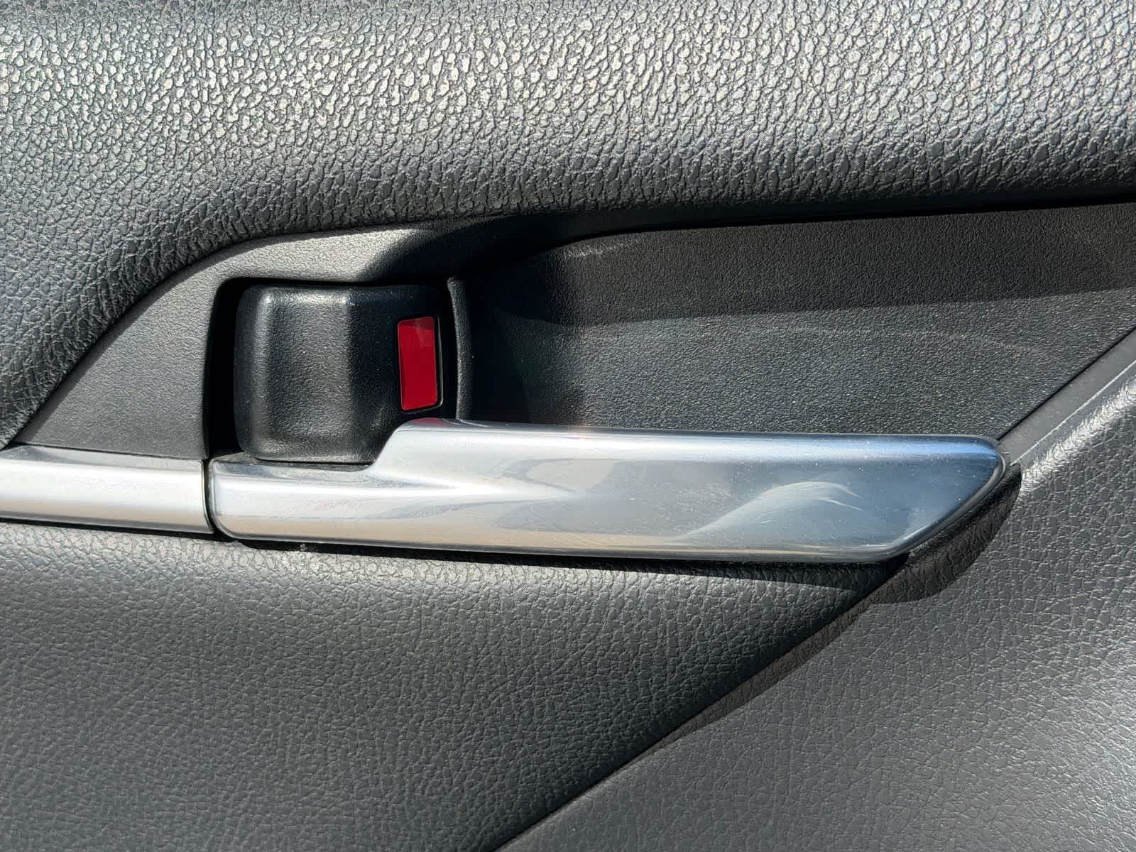 Thumbnail: 2020 Toyota Camry - 15