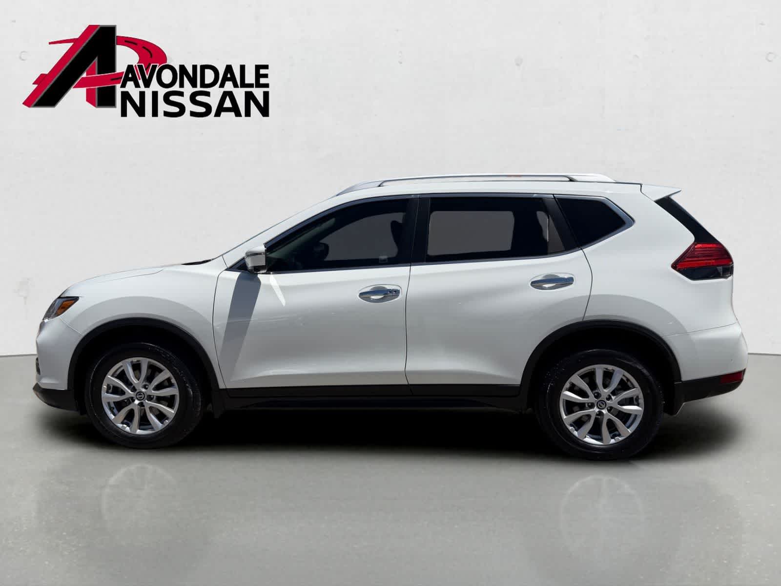 Thumbnail: 2017 Nissan Rogue - 3