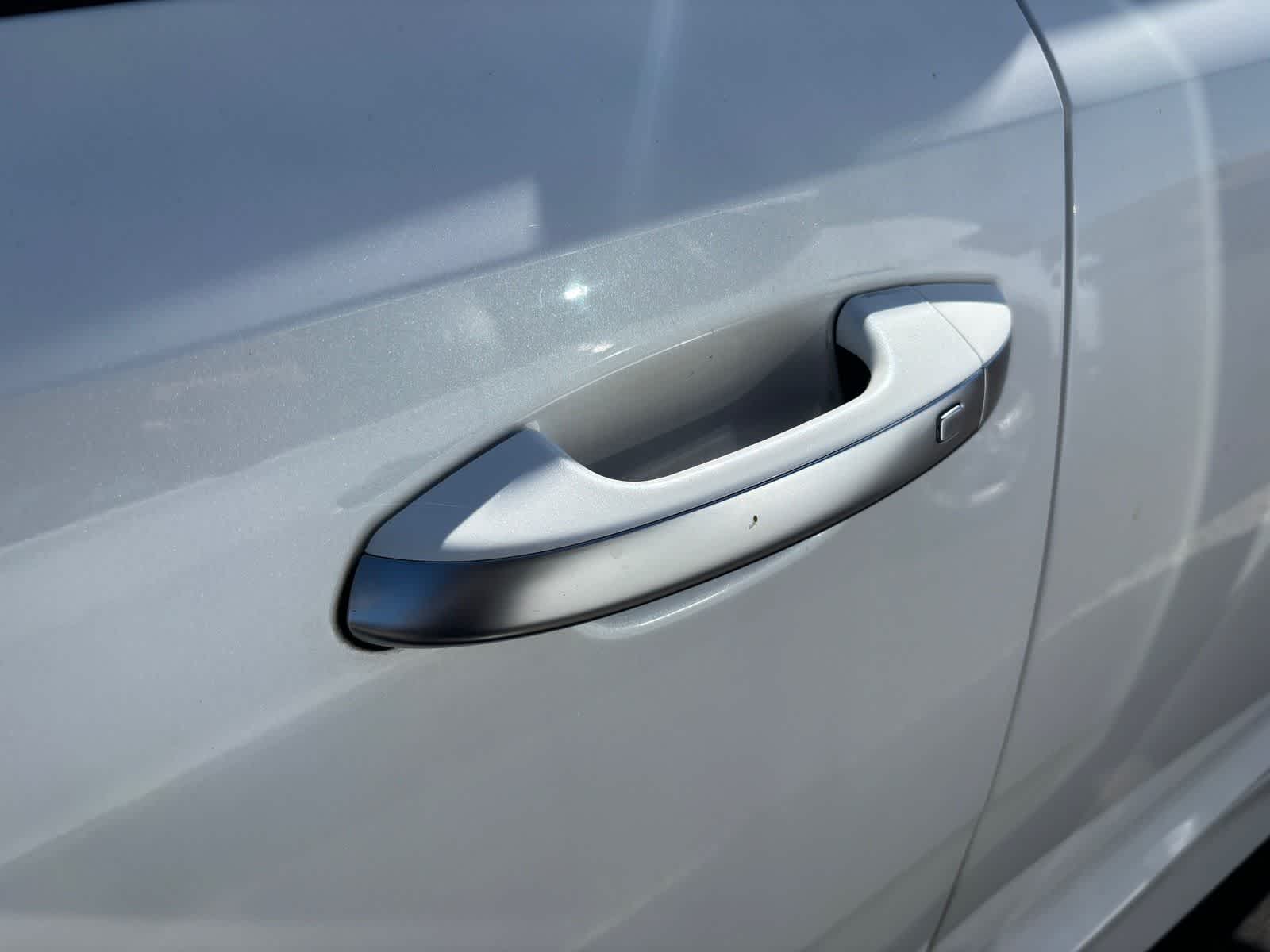 Thumbnail: 2019 Kia Stinger - 10