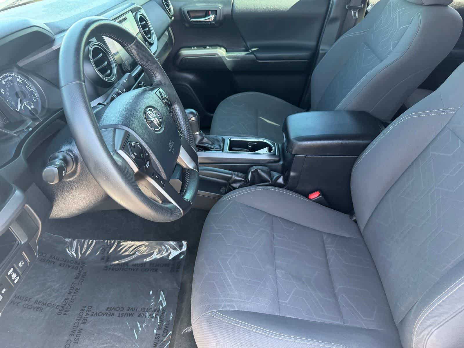 Thumbnail: 2018 Toyota Tacoma - 14