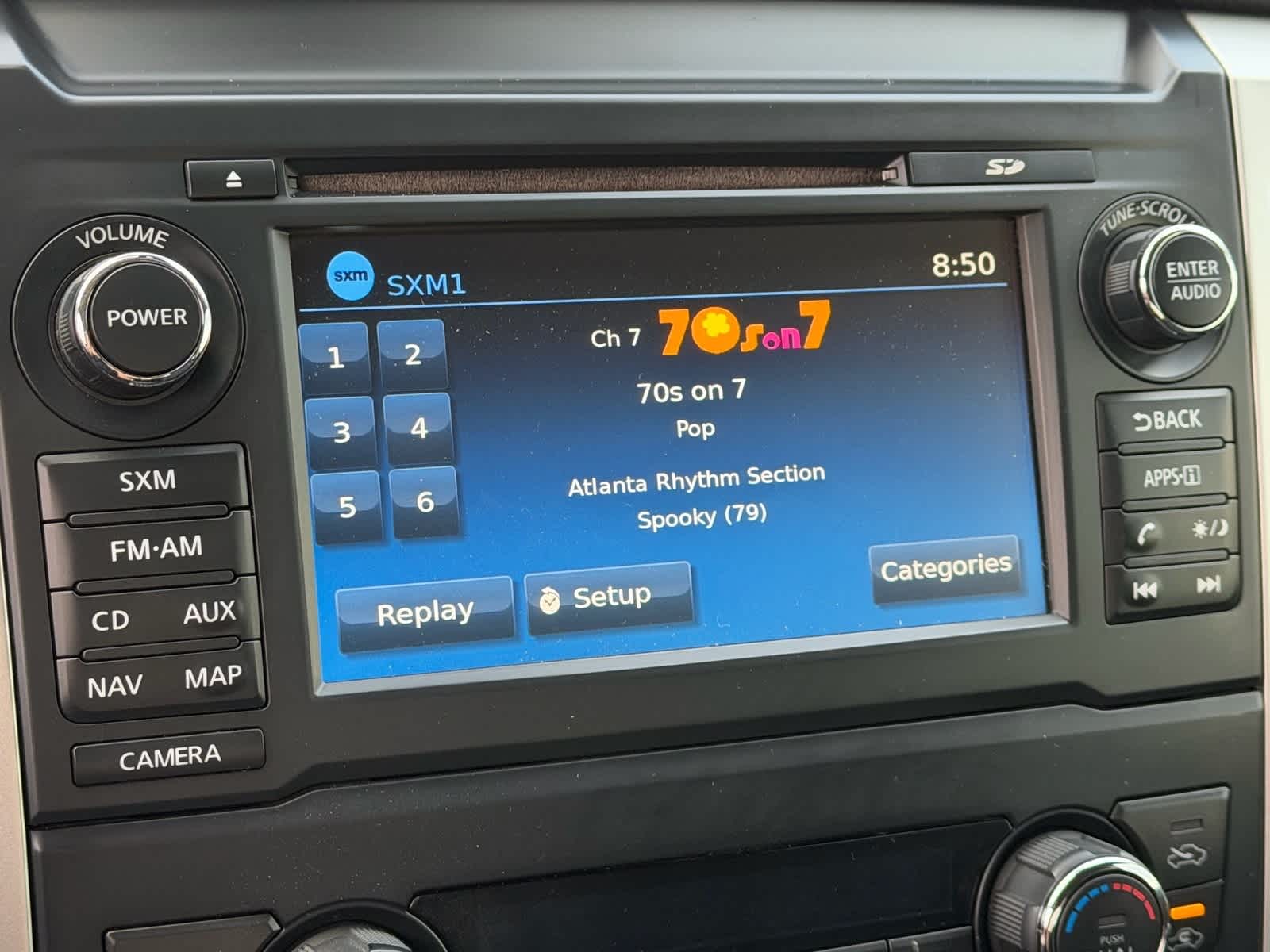 Thumbnail: 2018 Nissan Titan - 24