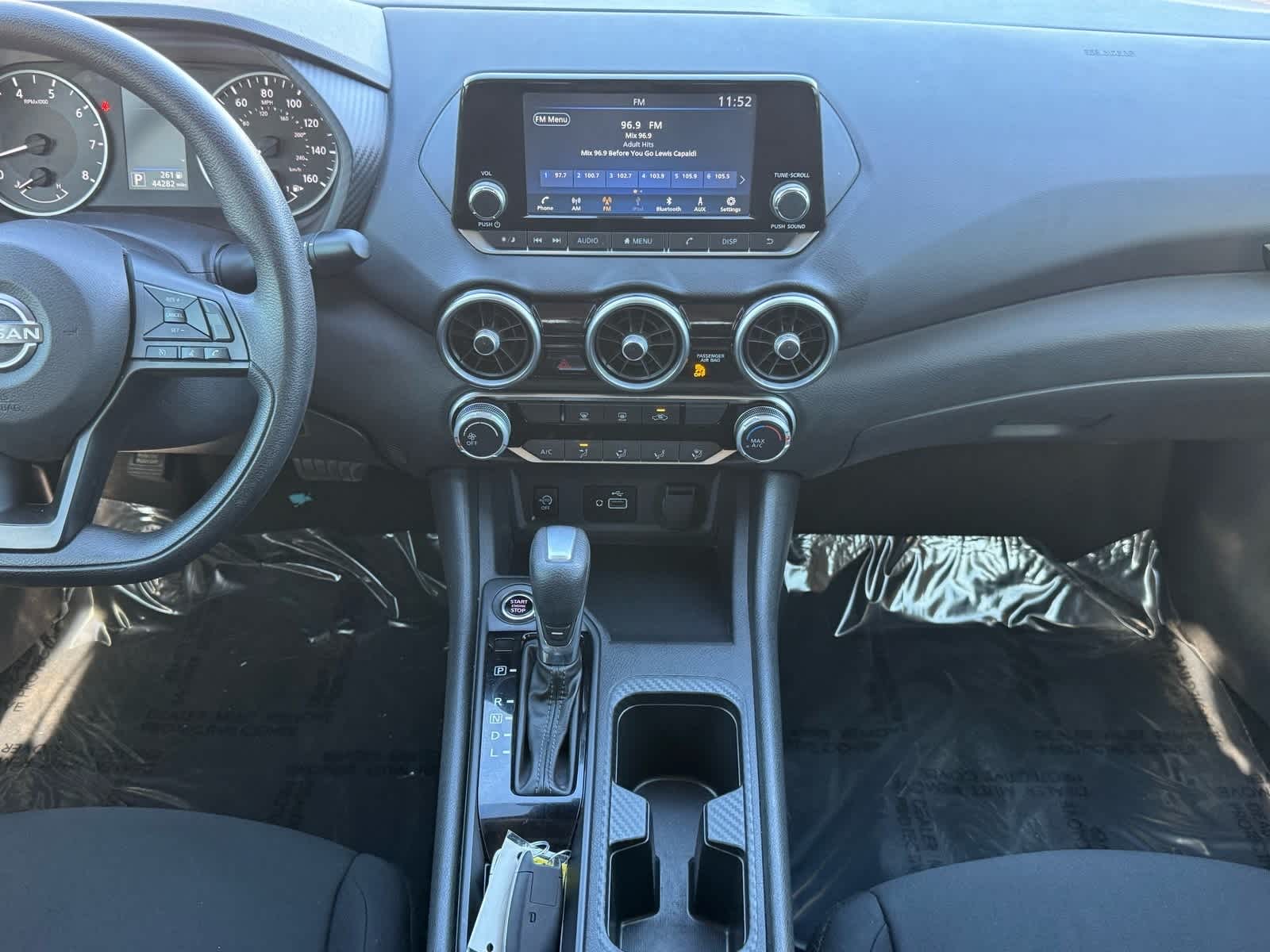 Thumbnail: 2024 Nissan Sentra - 10