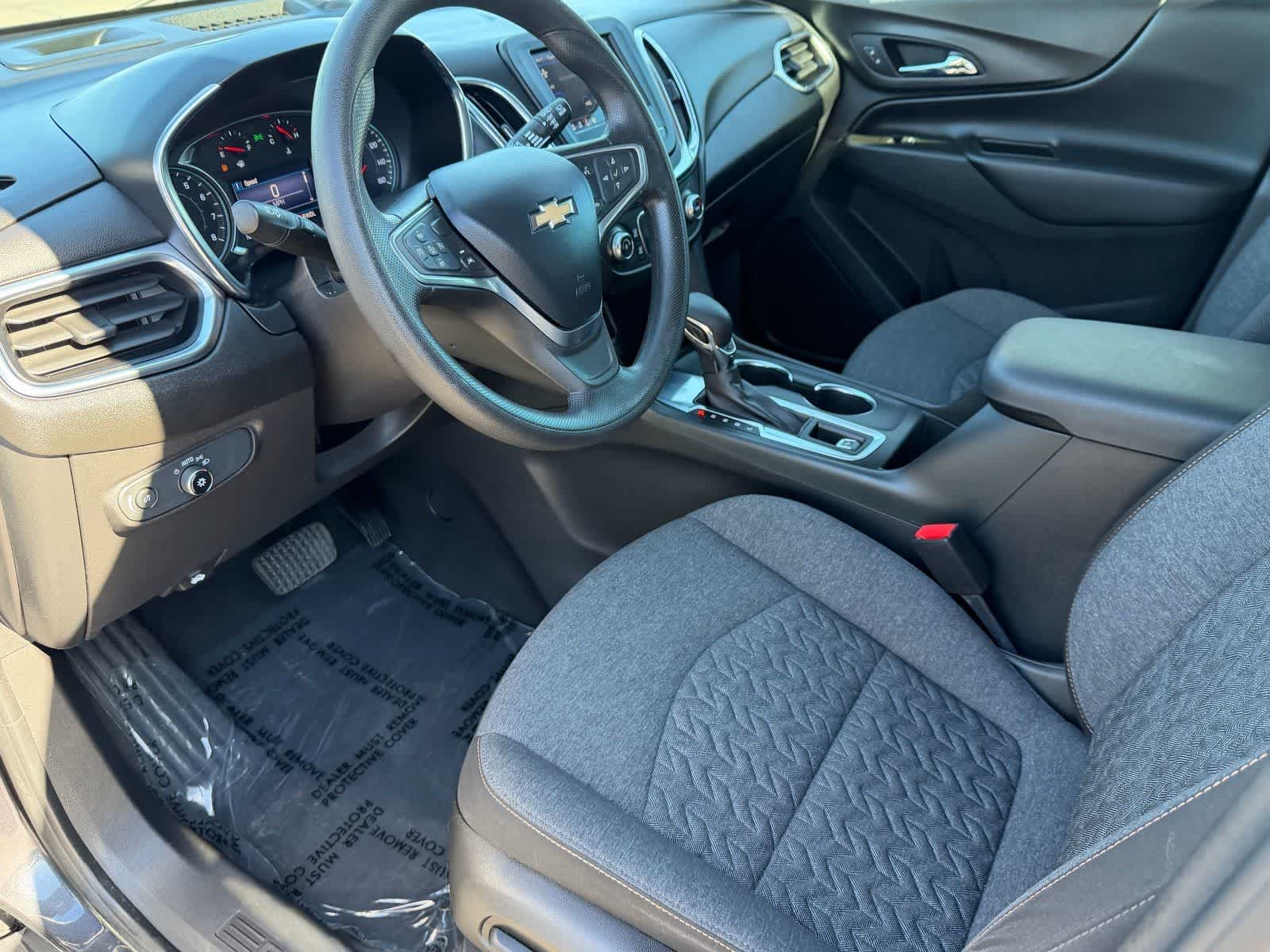 Thumbnail: 2022 Chevrolet Equinox - 16