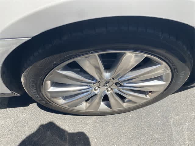 Thumbnail: 2015 Lincoln MKS - 10