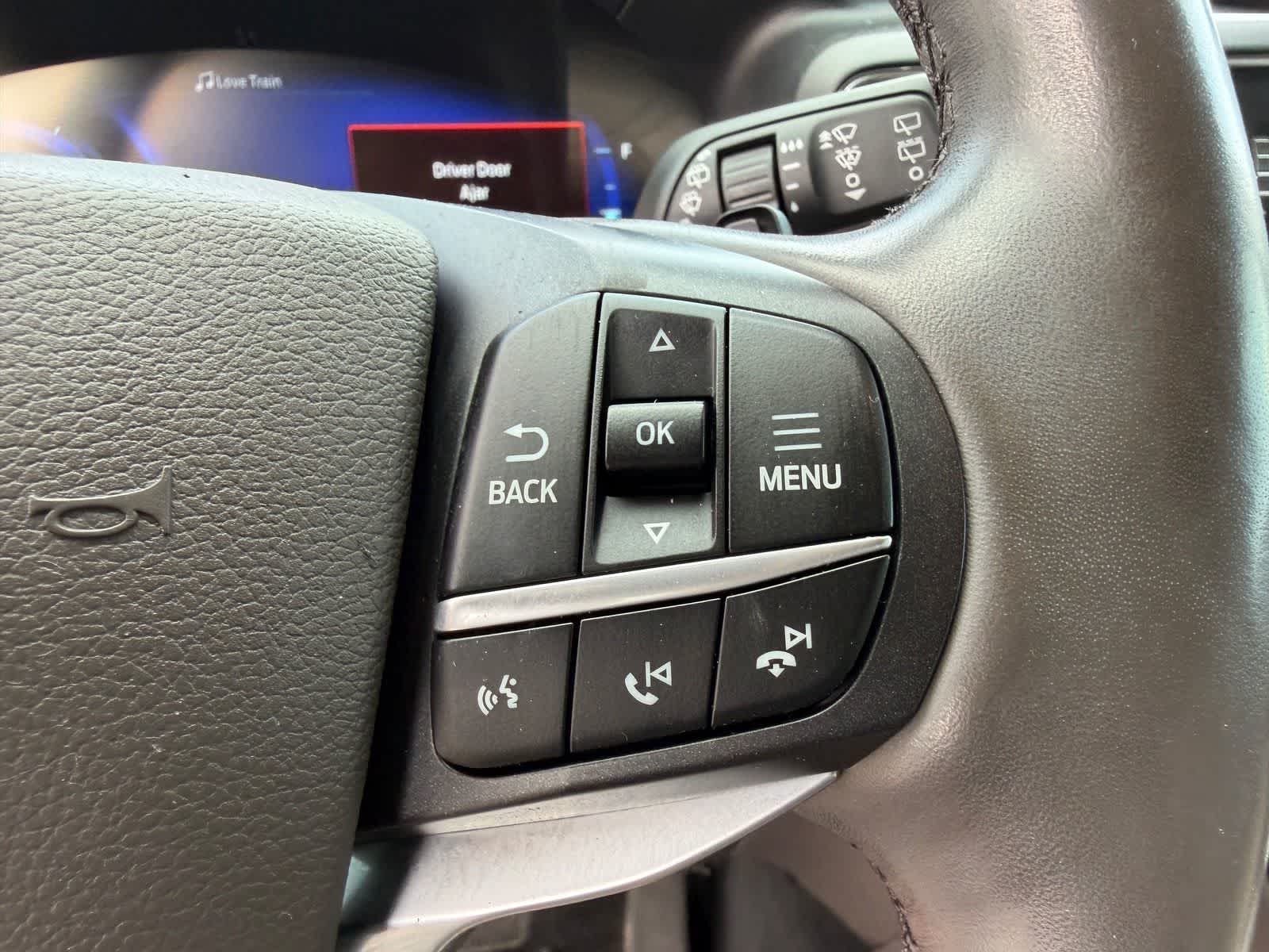 Thumbnail: 2020 Ford Explorer - 18