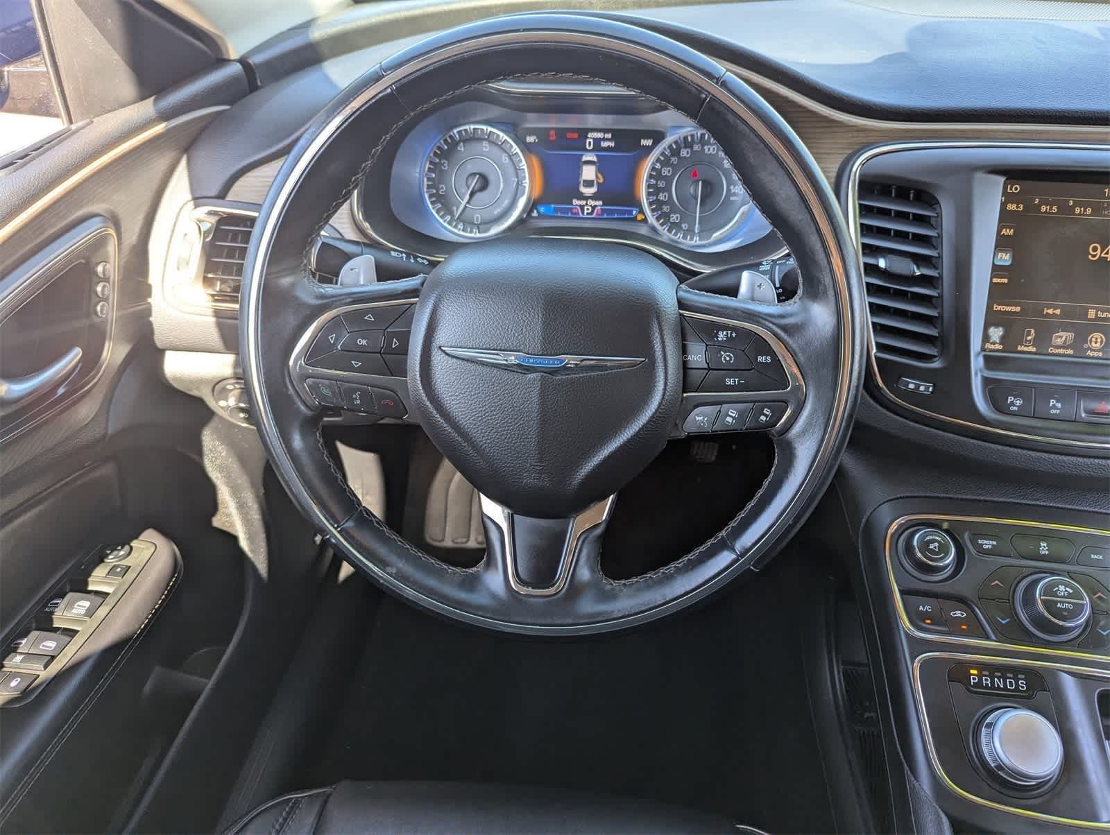 Thumbnail: 2015 Chrysler 200 - 19