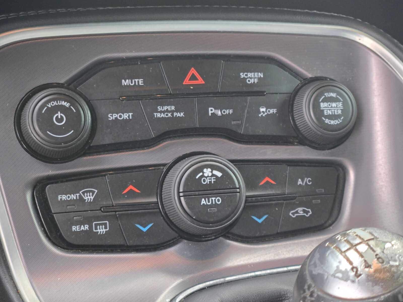 Thumbnail: 2020 Dodge Challenger - 8