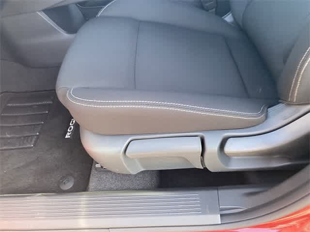 2025 Nissan Rogue S 18