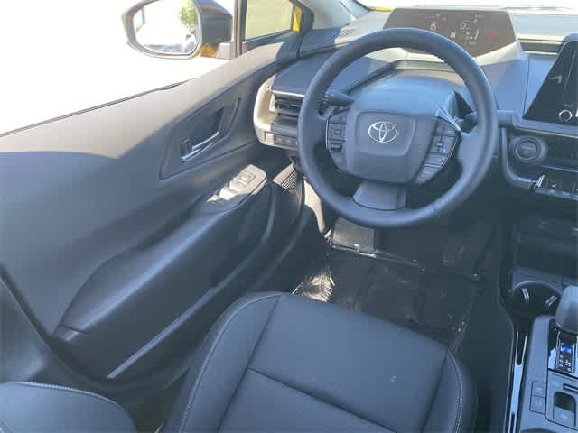 2025 Toyota Prius Nightshade Edition 17