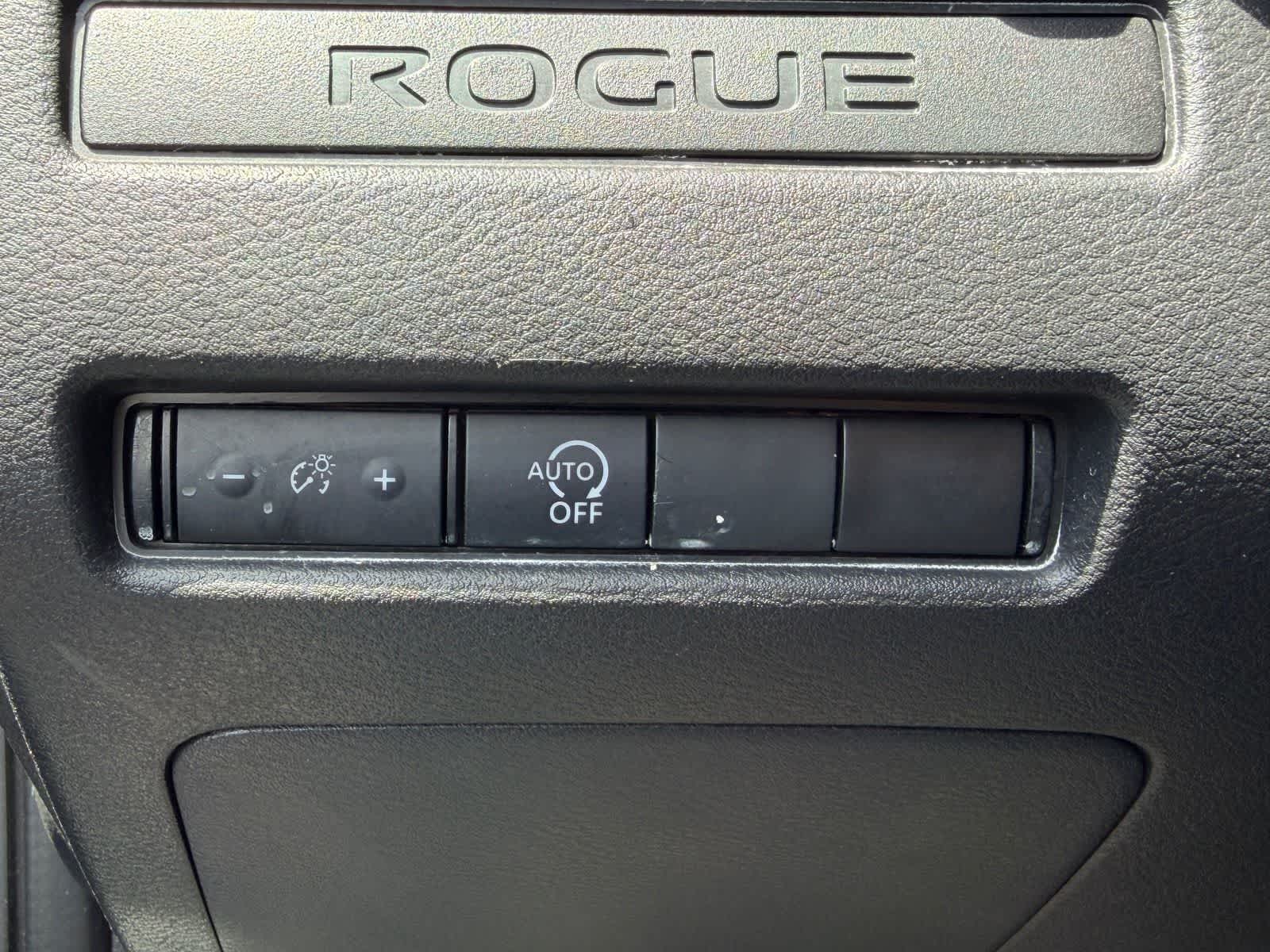 Thumbnail: 2023 Nissan Rogue - 7