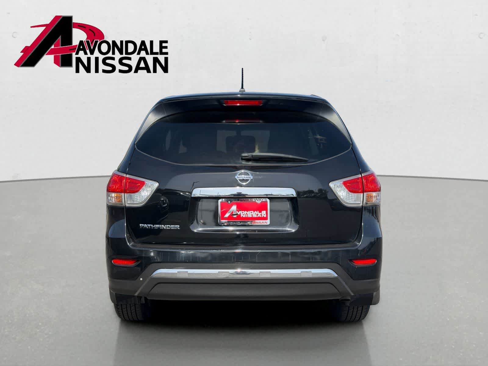 Thumbnail: 2015 Nissan Pathfinder - 5