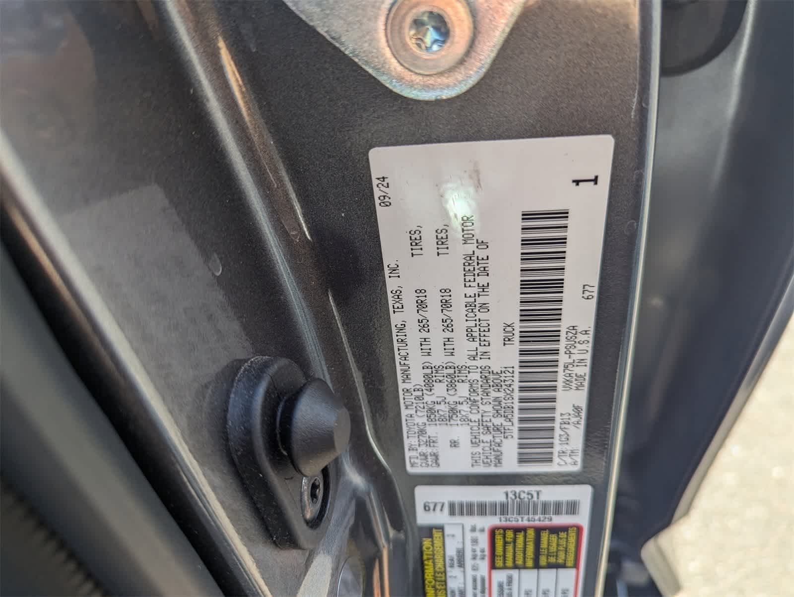 Thumbnail: 2025 Toyota Tundra - 33