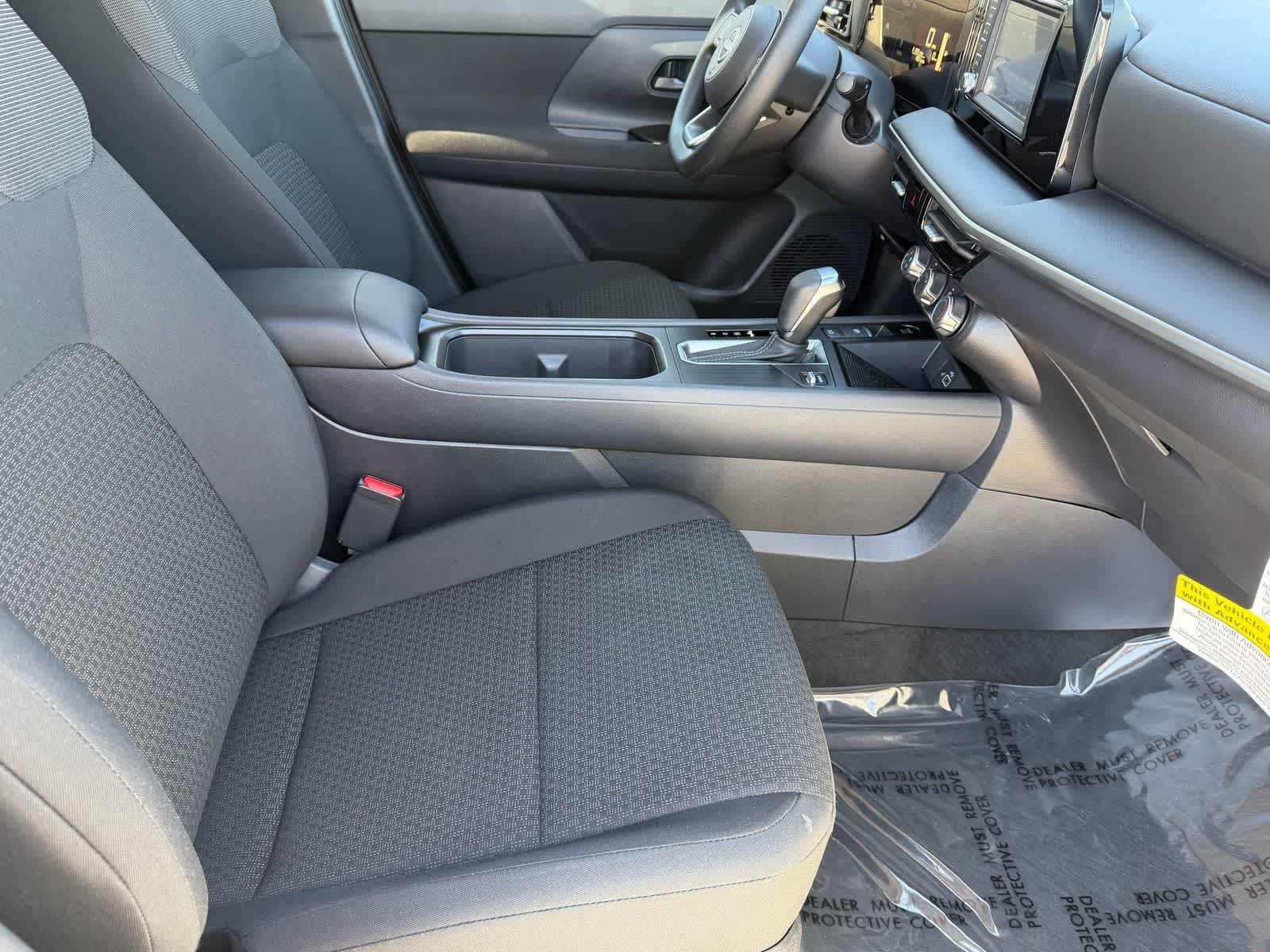 Thumbnail: 2025 Nissan Kicks - 9