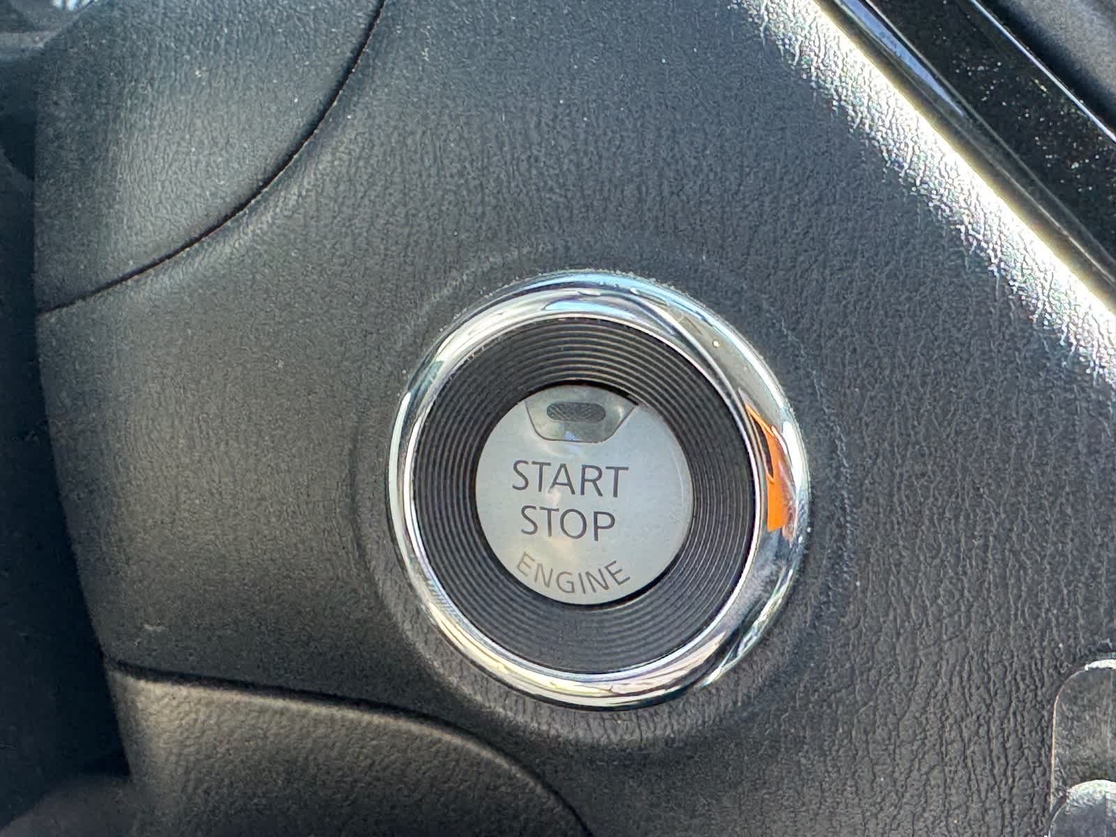 Thumbnail: 2020 Nissan Pathfinder - 18