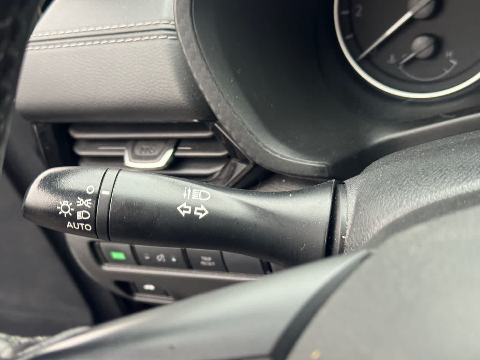 Thumbnail: 2022 Nissan Sentra - 22