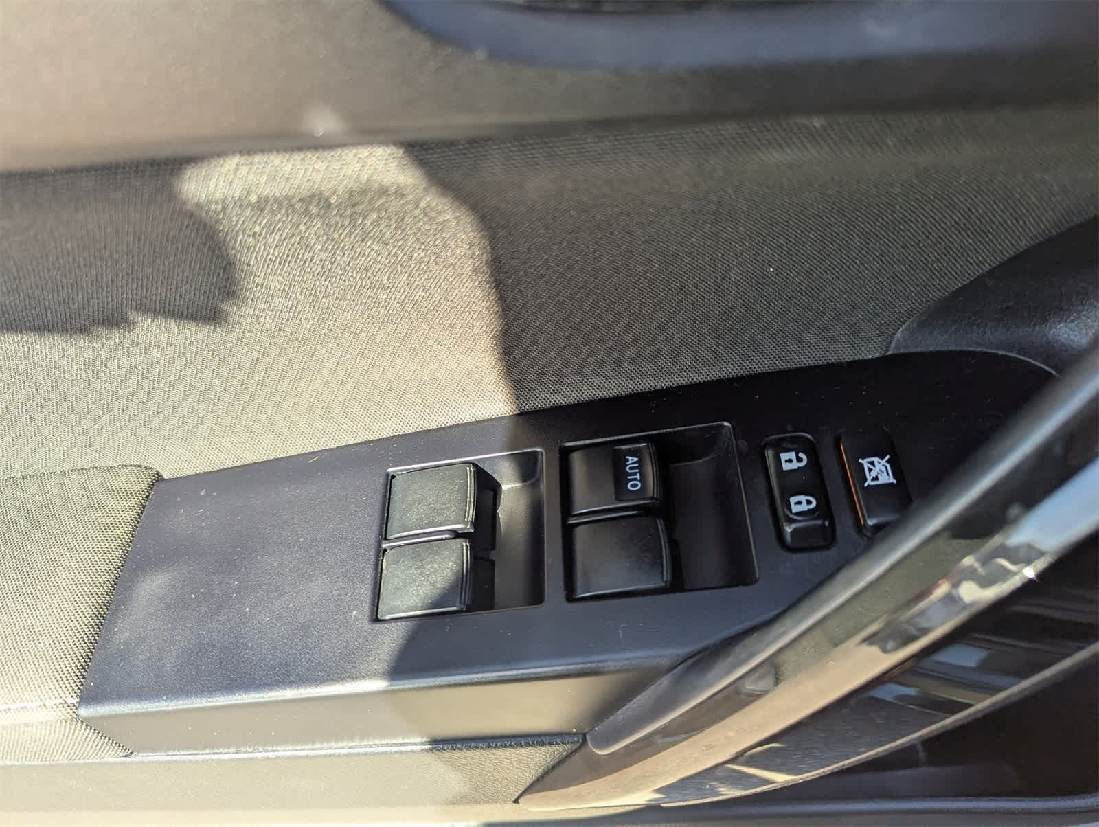 Thumbnail: 2017 Toyota Corolla iM - 25