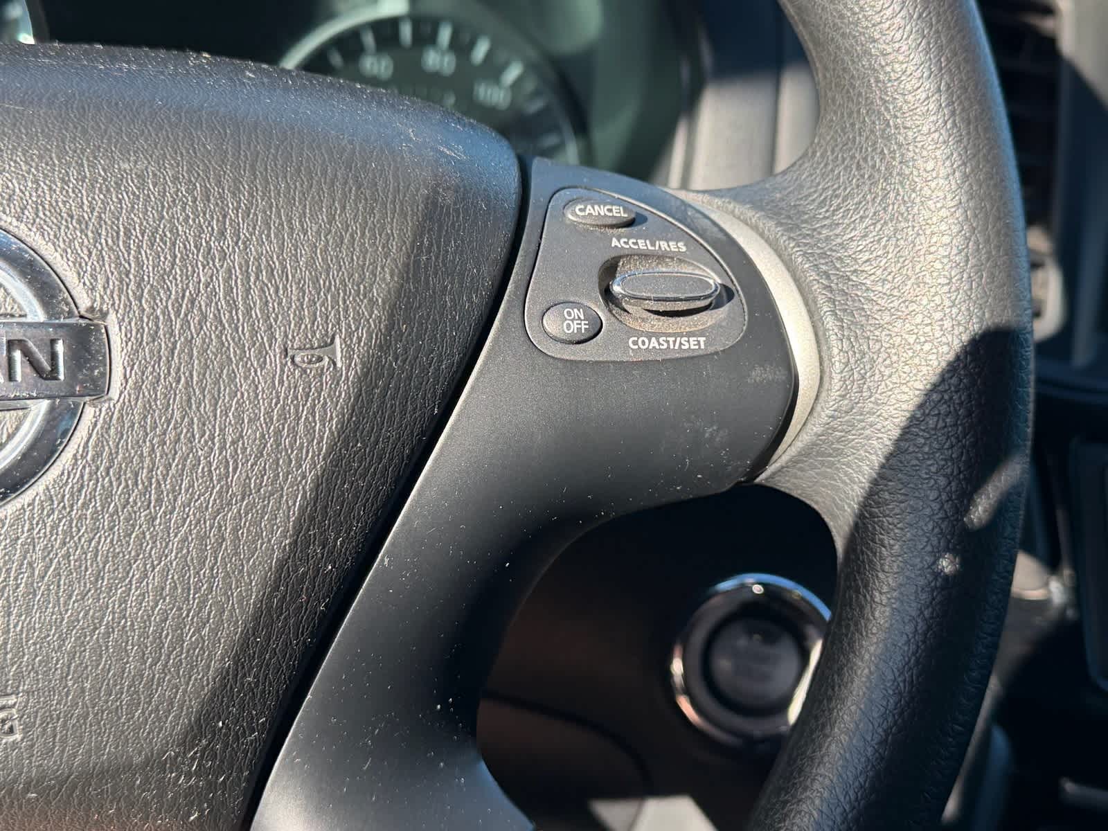 Thumbnail: 2020 Nissan Pathfinder - 17