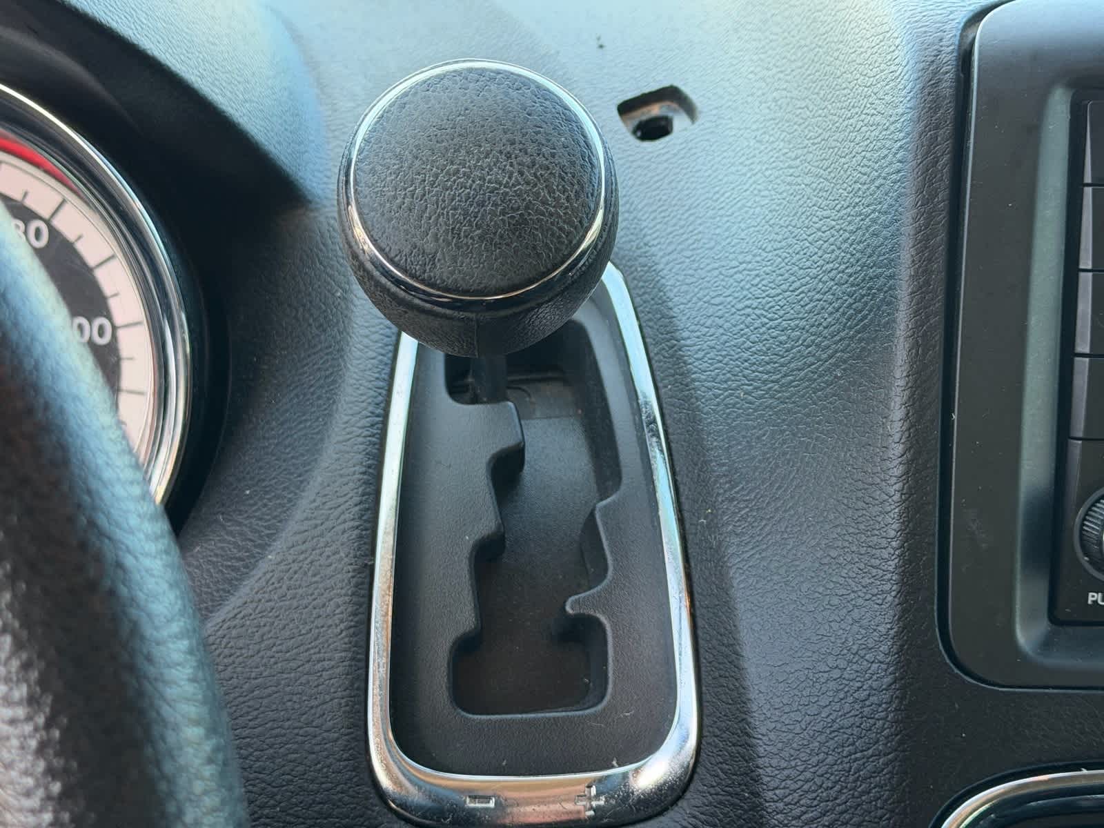 Thumbnail: 2018 Dodge Grand Caravan - 25