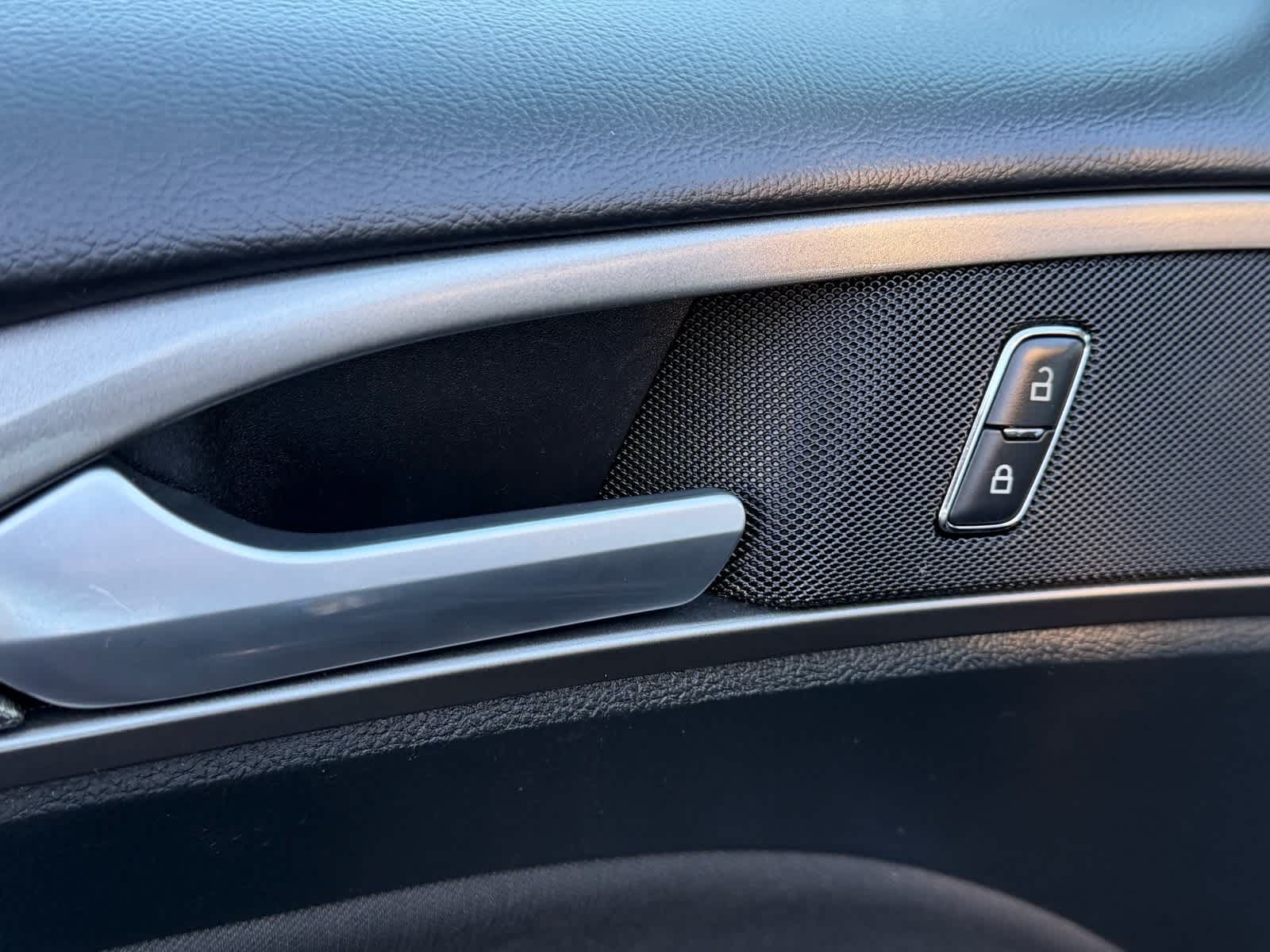 Thumbnail: 2017 Ford Fusion - 19