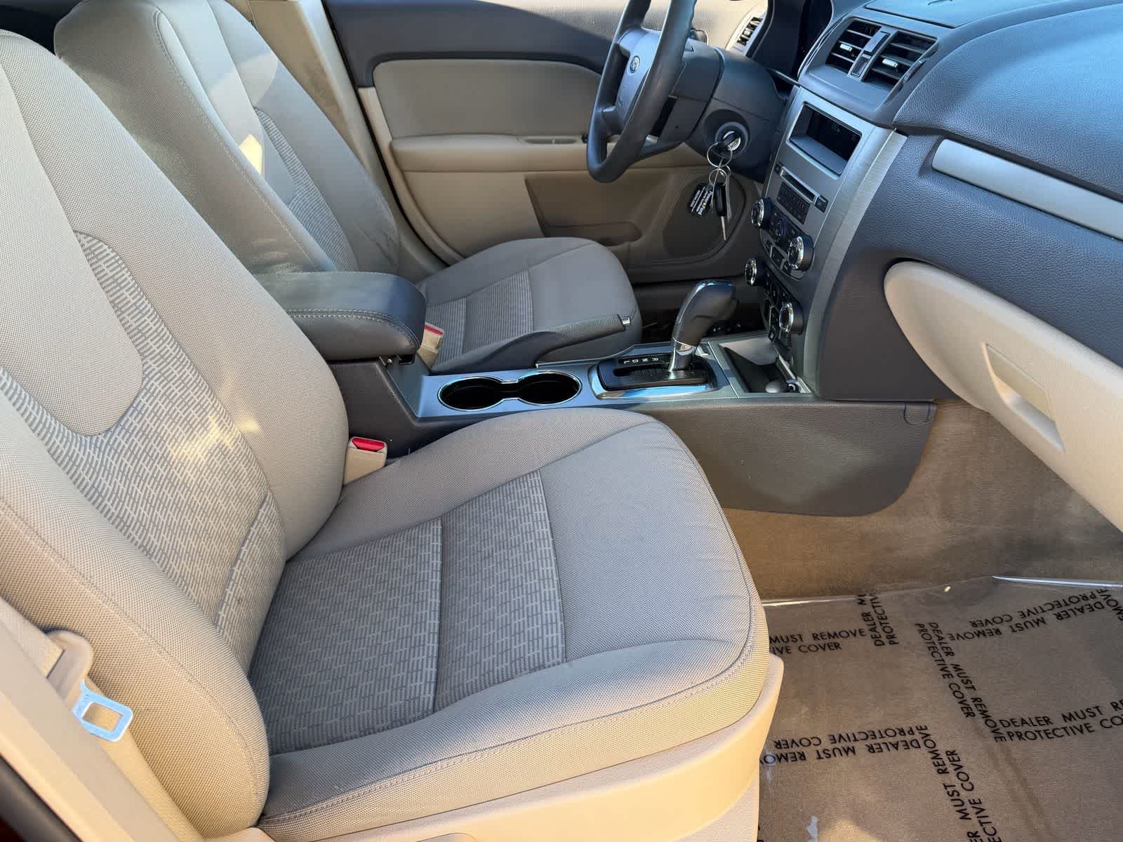 Thumbnail: 2011 Ford Fusion - 12