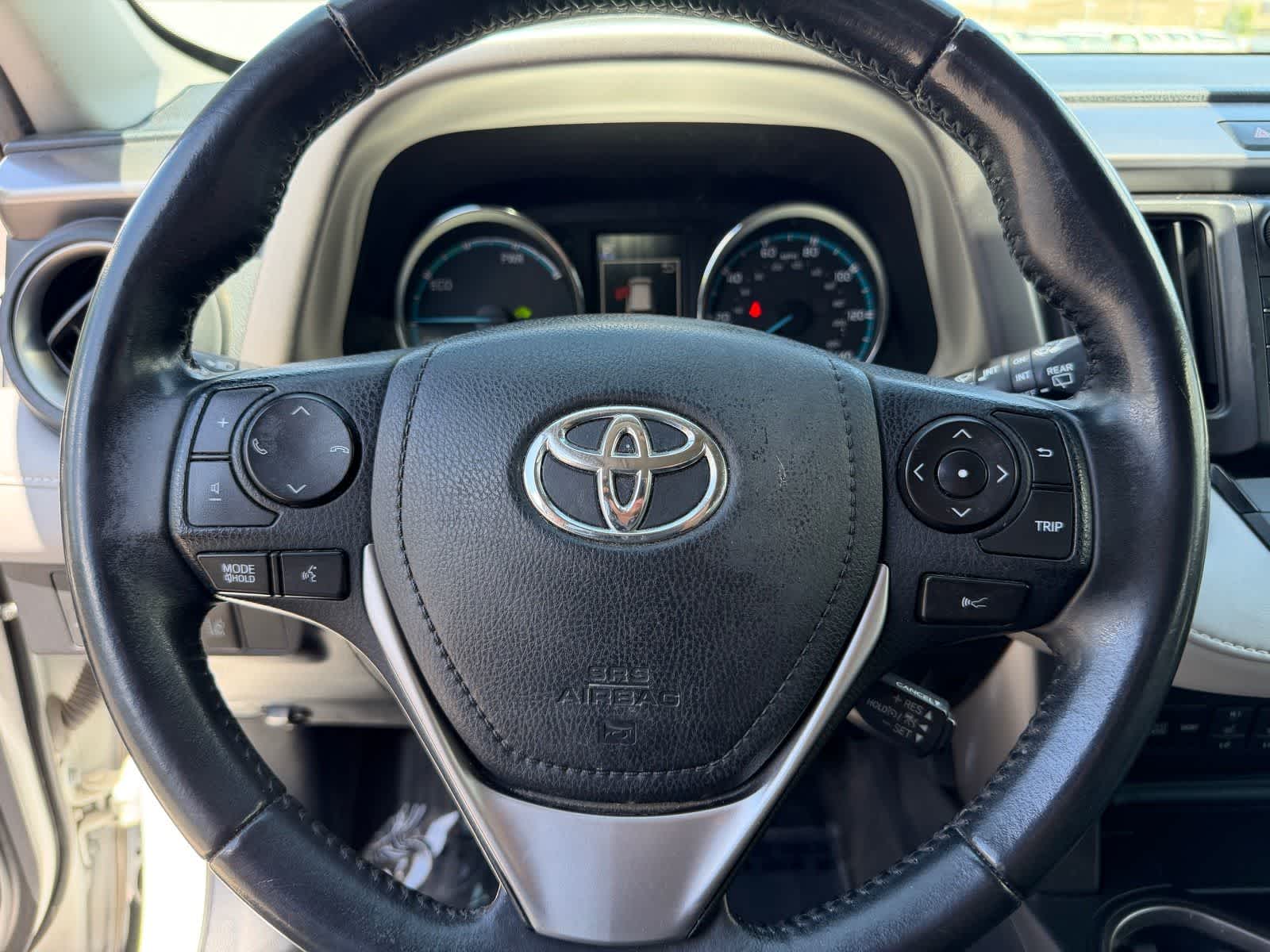 Thumbnail: 2018 Toyota RAV4 - 15