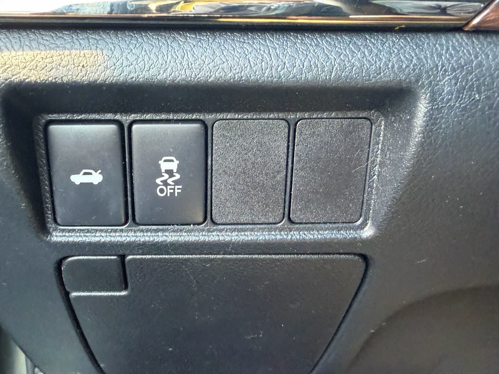 Thumbnail: 2013 Toyota Avalon - 6