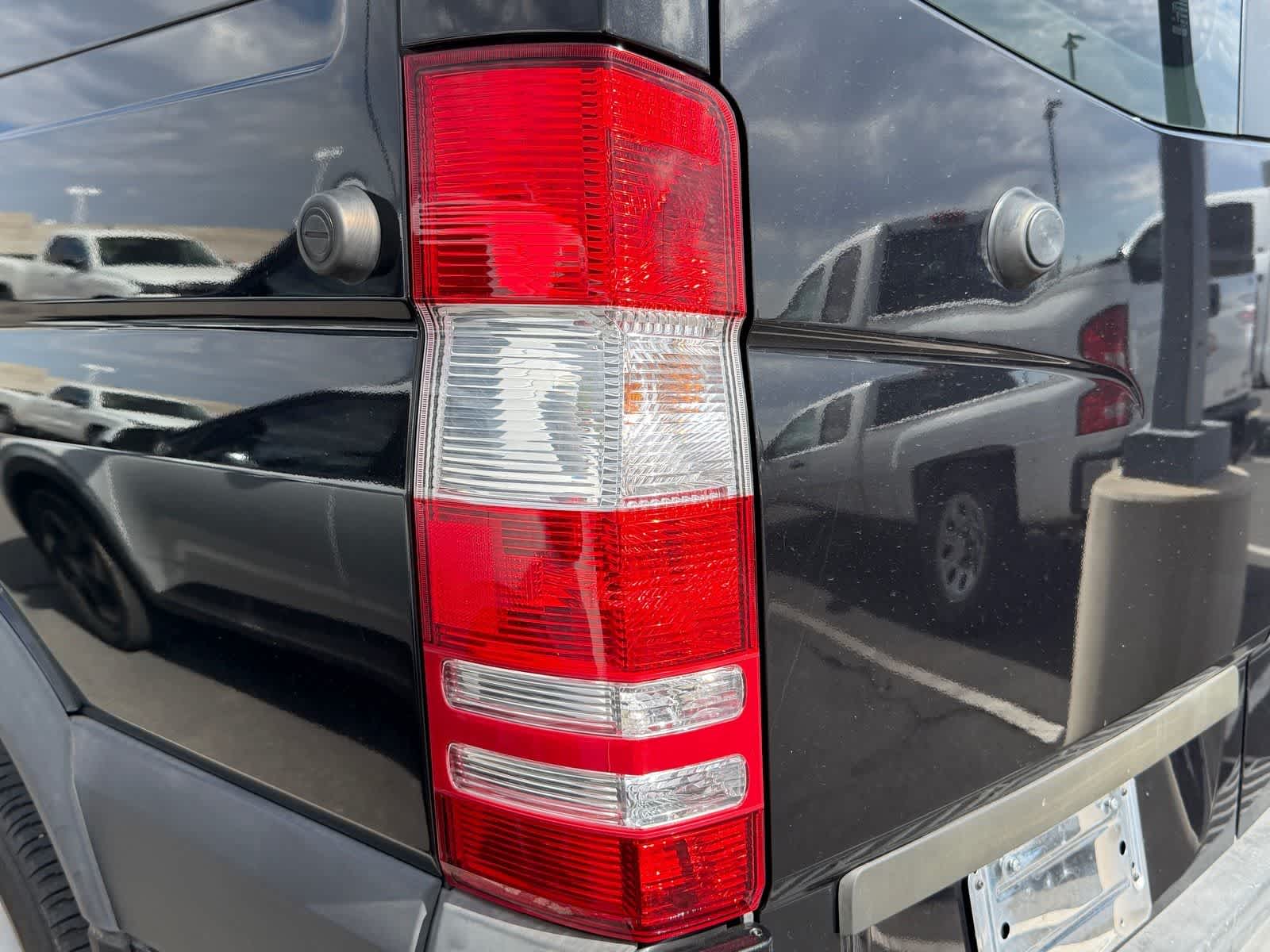 Thumbnail: 2015 Mercedes-Benz Sprinter - 16