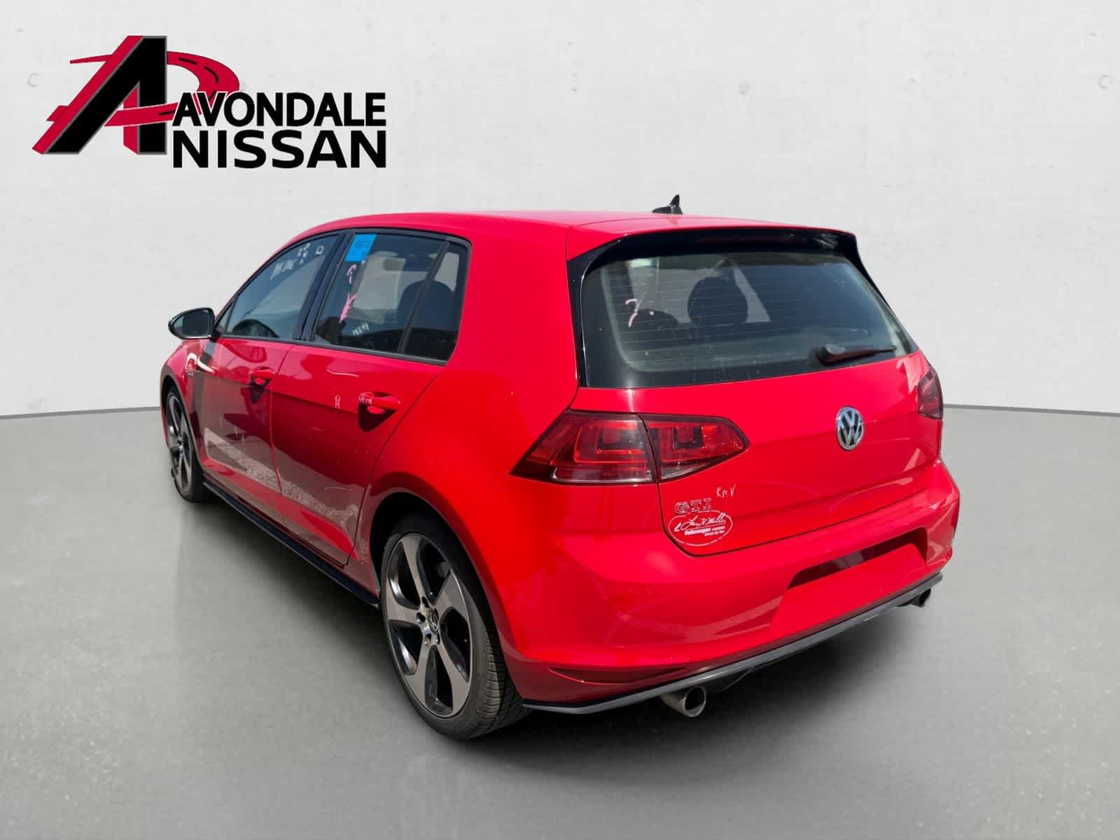 Thumbnail: 2017 Volkswagen Golf - 2