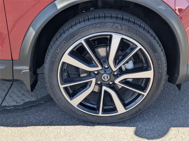 Thumbnail: 2019 Nissan Rogue Sport - 10