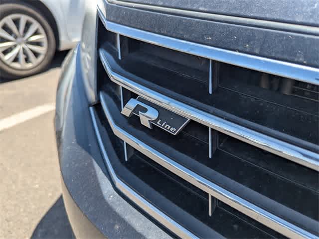 Thumbnail: 2018 Volkswagen Passat - 14