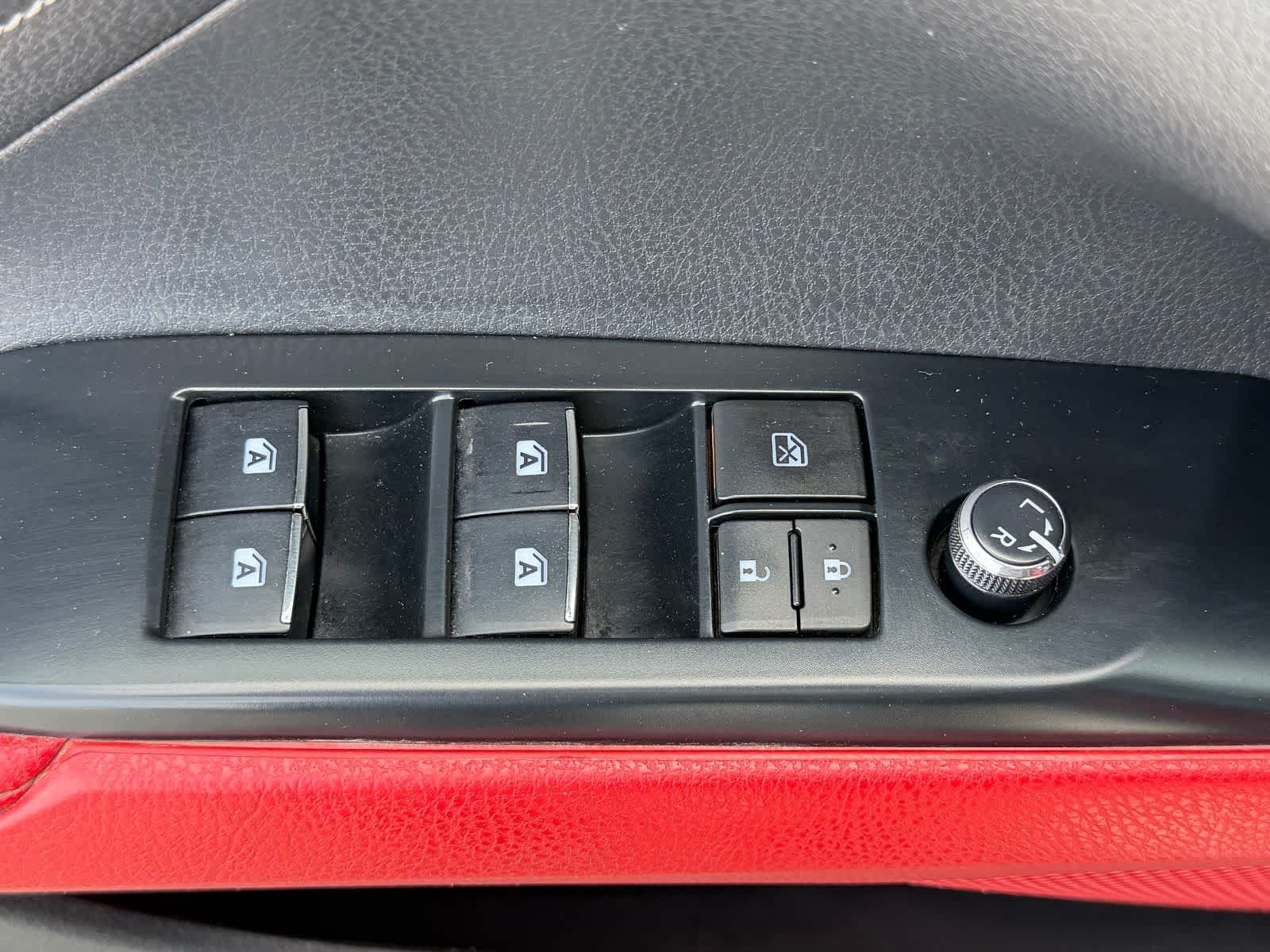 Thumbnail: 2018 Toyota Camry - 14