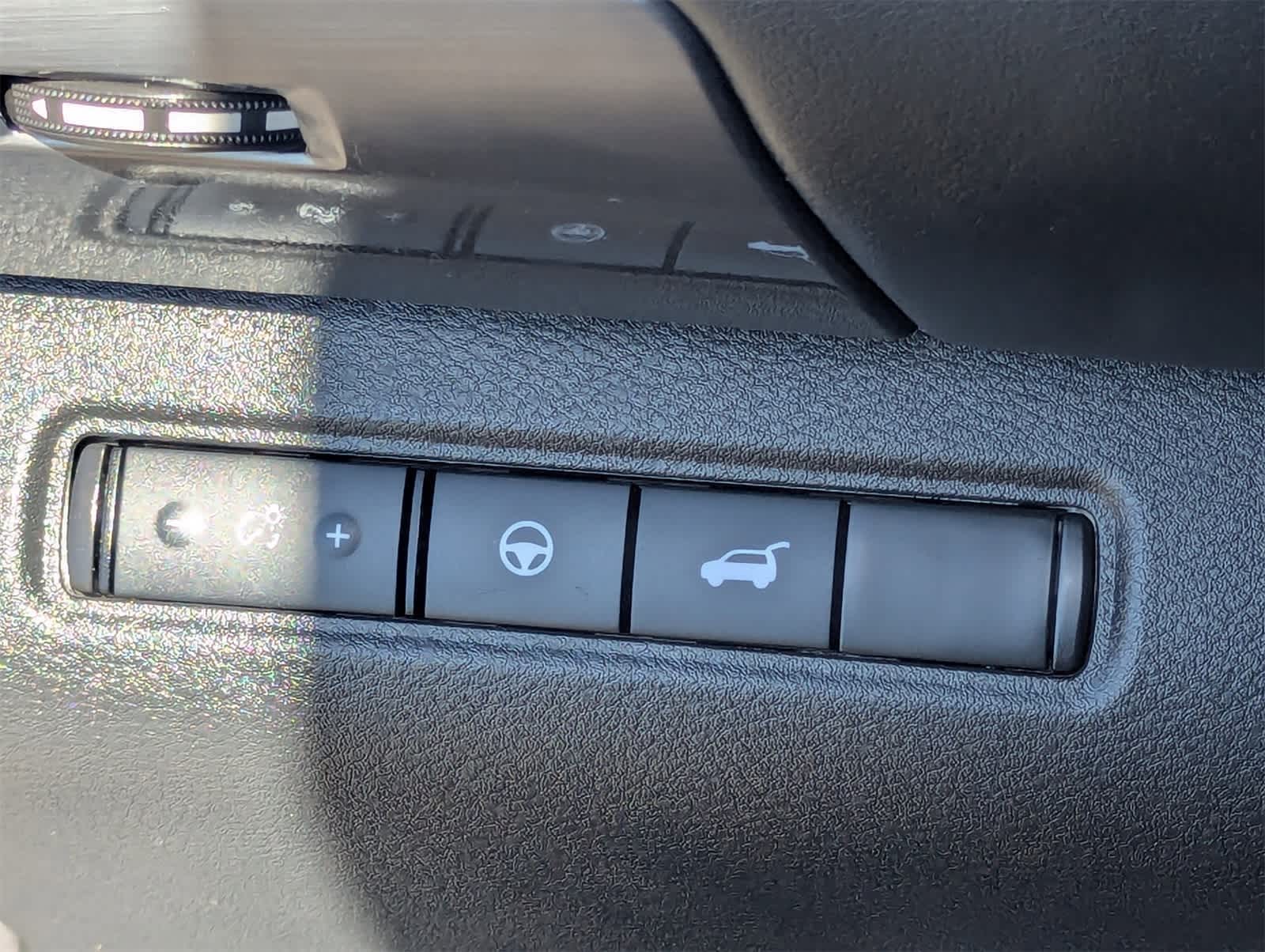 Thumbnail: 2022 Nissan Pathfinder - 32