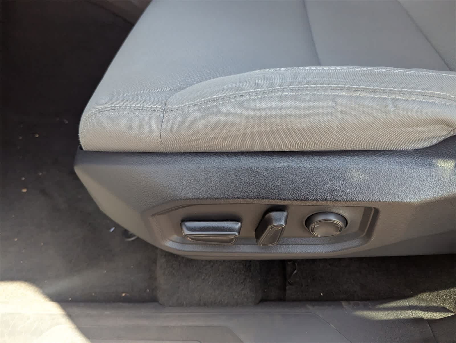 Thumbnail: 2025 Toyota Tundra - 23