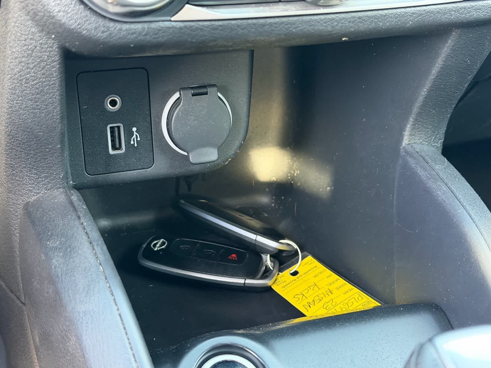 Thumbnail: 2023 Nissan Kicks - 21