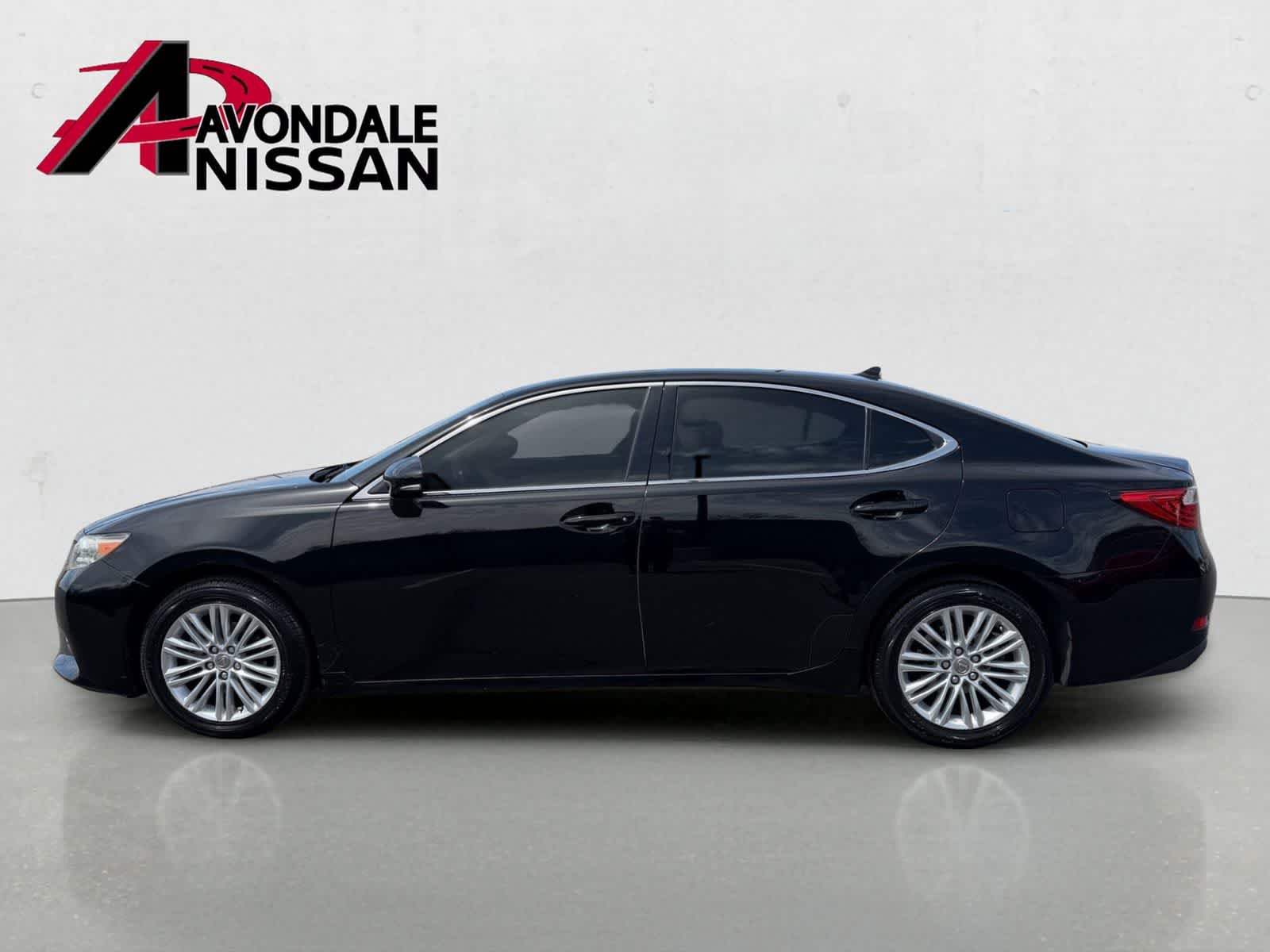 Thumbnail: 2013 Lexus ES - 3