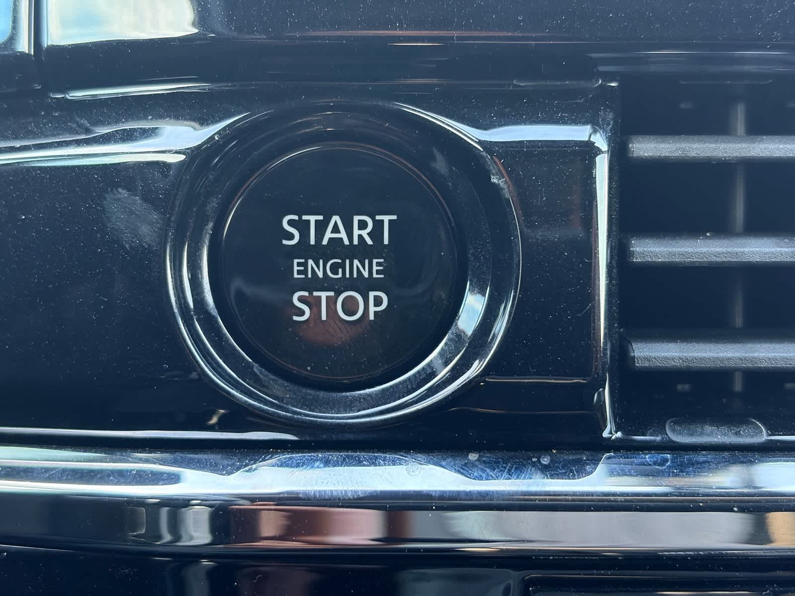 Thumbnail: 2025 Nissan Pathfinder - 28