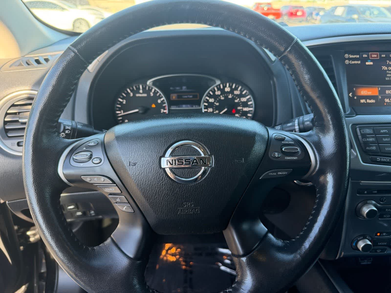 Thumbnail: 2020 Nissan Pathfinder - 17