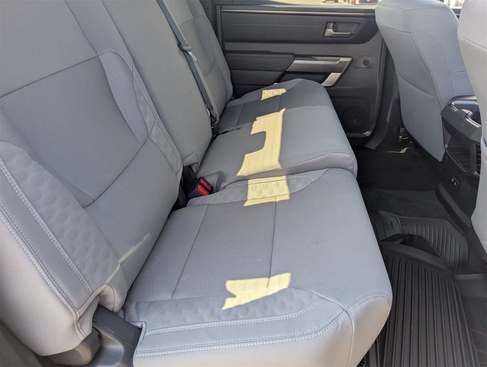 Thumbnail: 2025 Toyota Tundra - 14