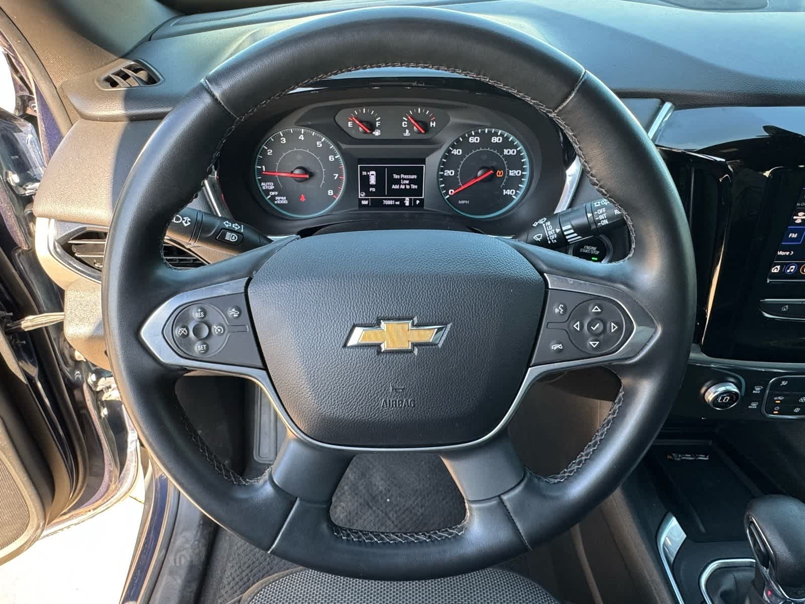 Thumbnail: 2023 Chevrolet Traverse - 16