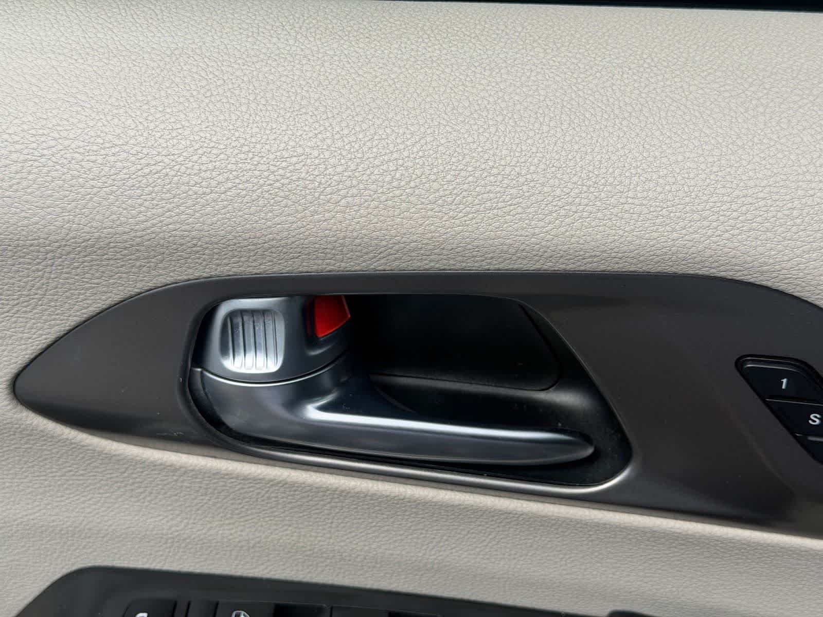 Thumbnail: 2020 Chrysler Pacifica - 12