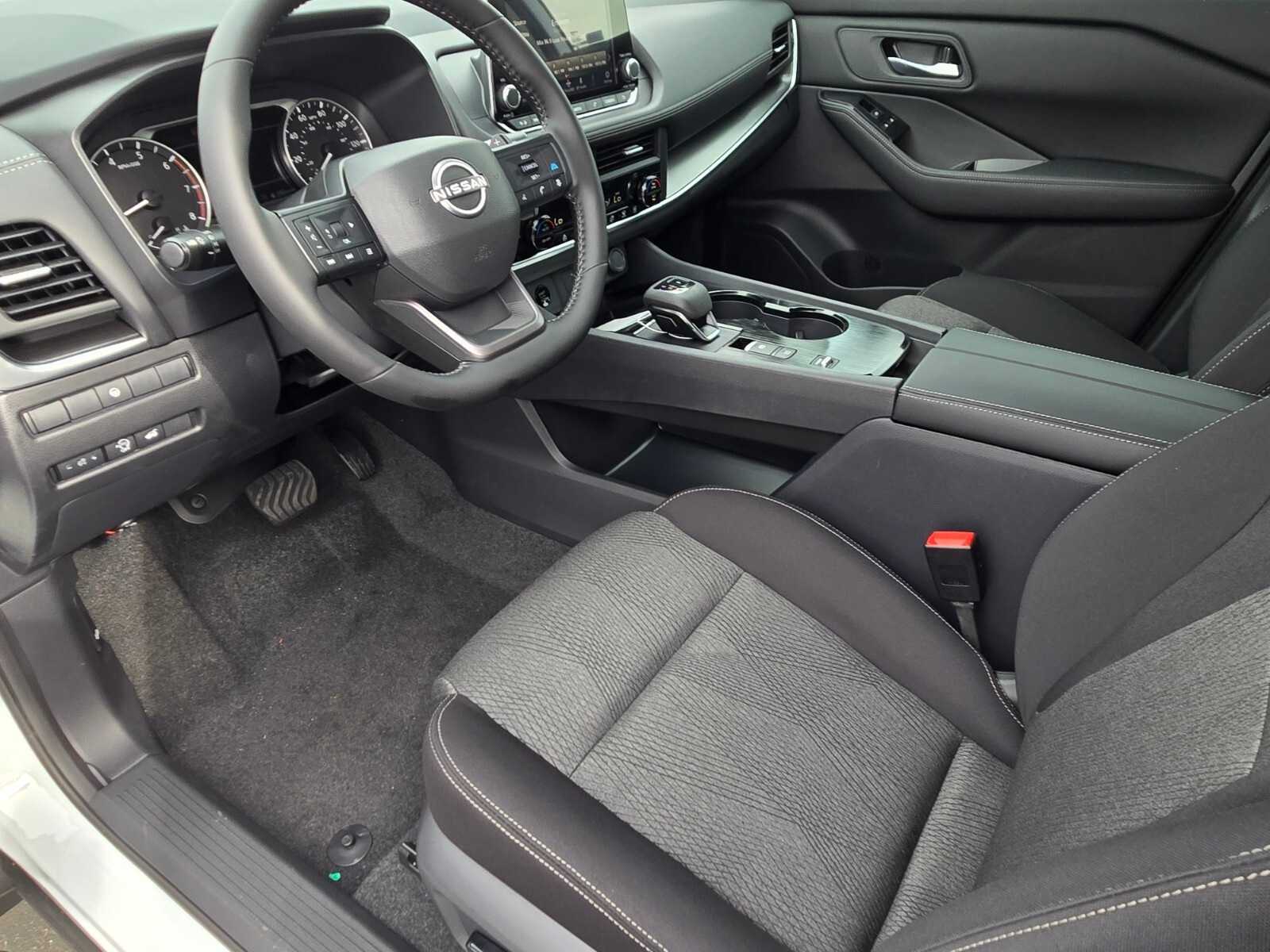 Thumbnail: 2026 Nissan Rogue - 17