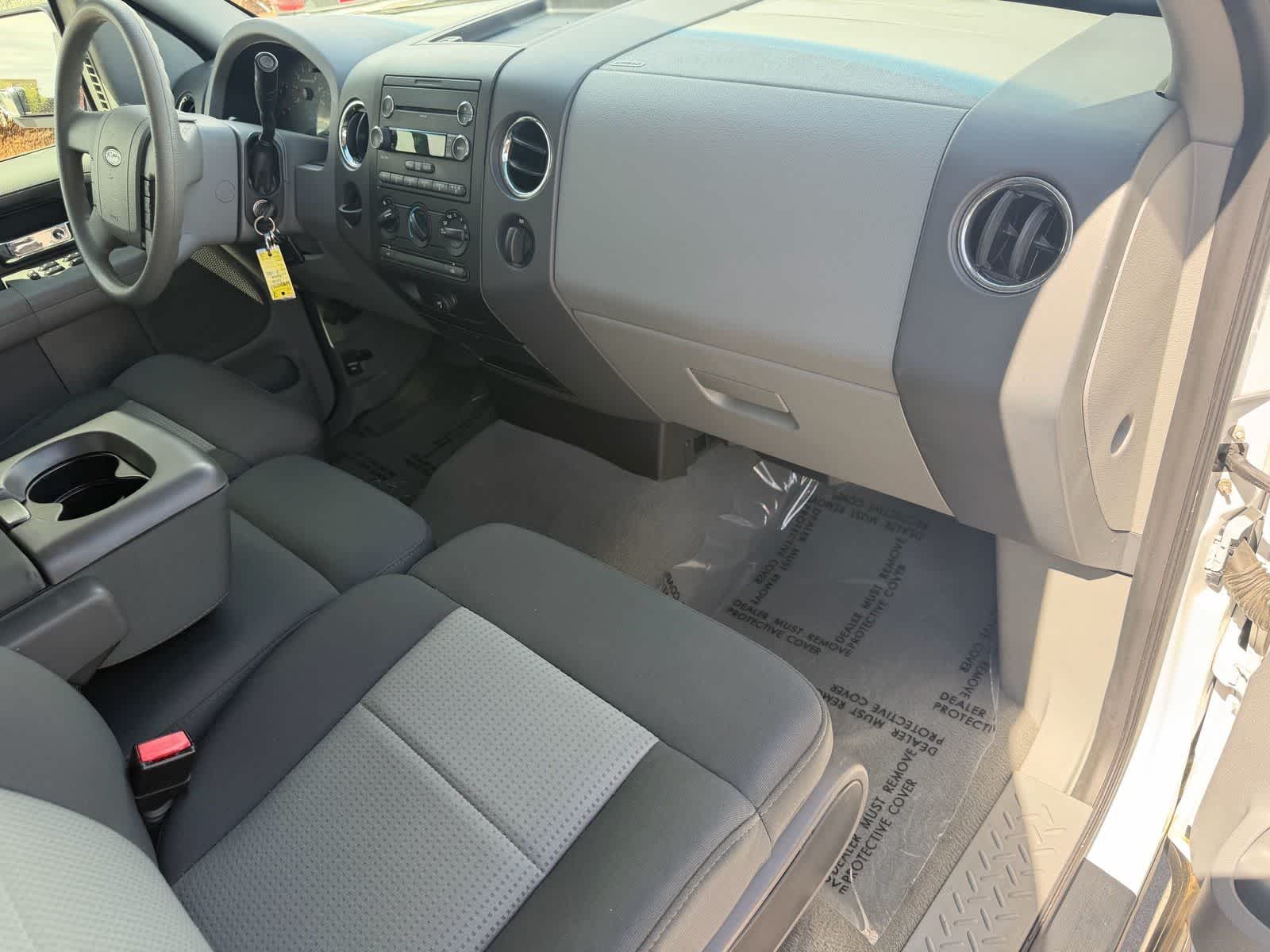 Thumbnail: 2008 Ford Econoline - 11